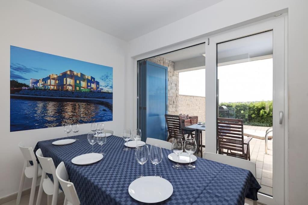 Four-Bedroom Deluxe Home - Oceanfront photo 2