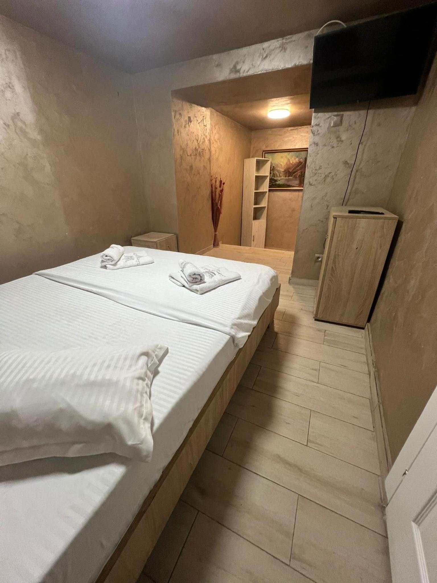 Deluxe Double Or Twin Room photo 1