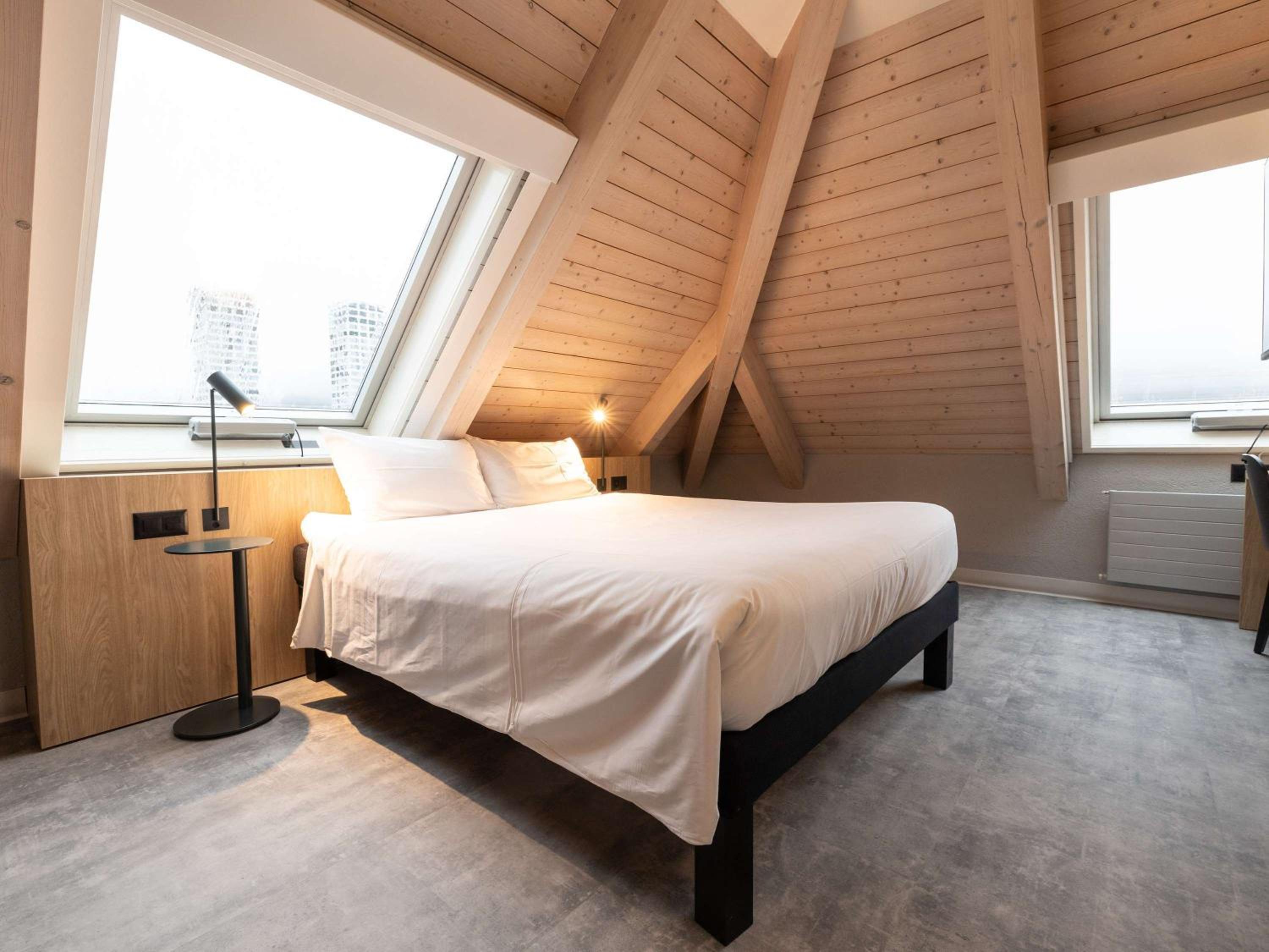Executive Double Room with Sofa Bed - Photo 1