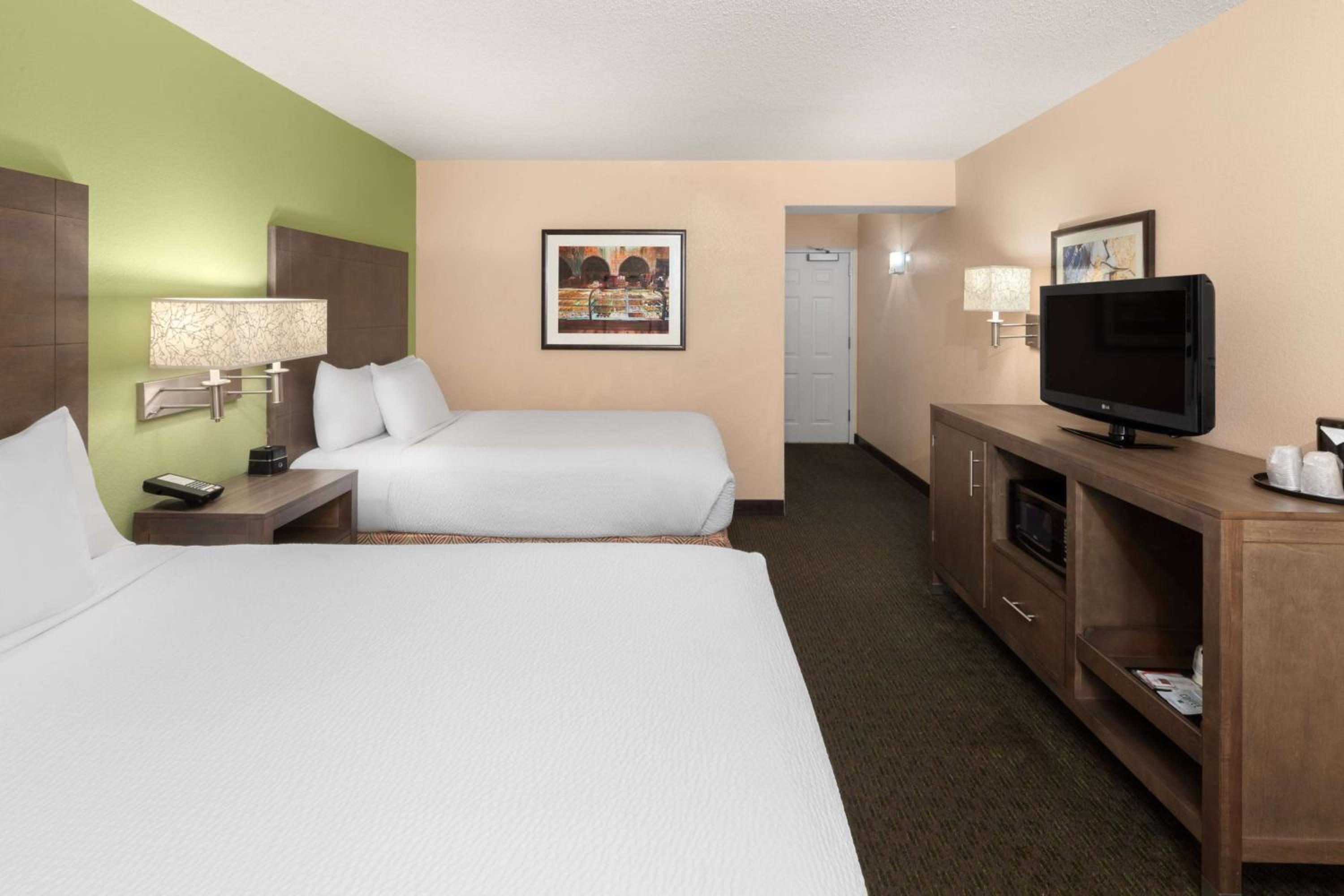 Double Room with Two Double Beds and Mobility/Hearing Impaired Access - Non-Smoking