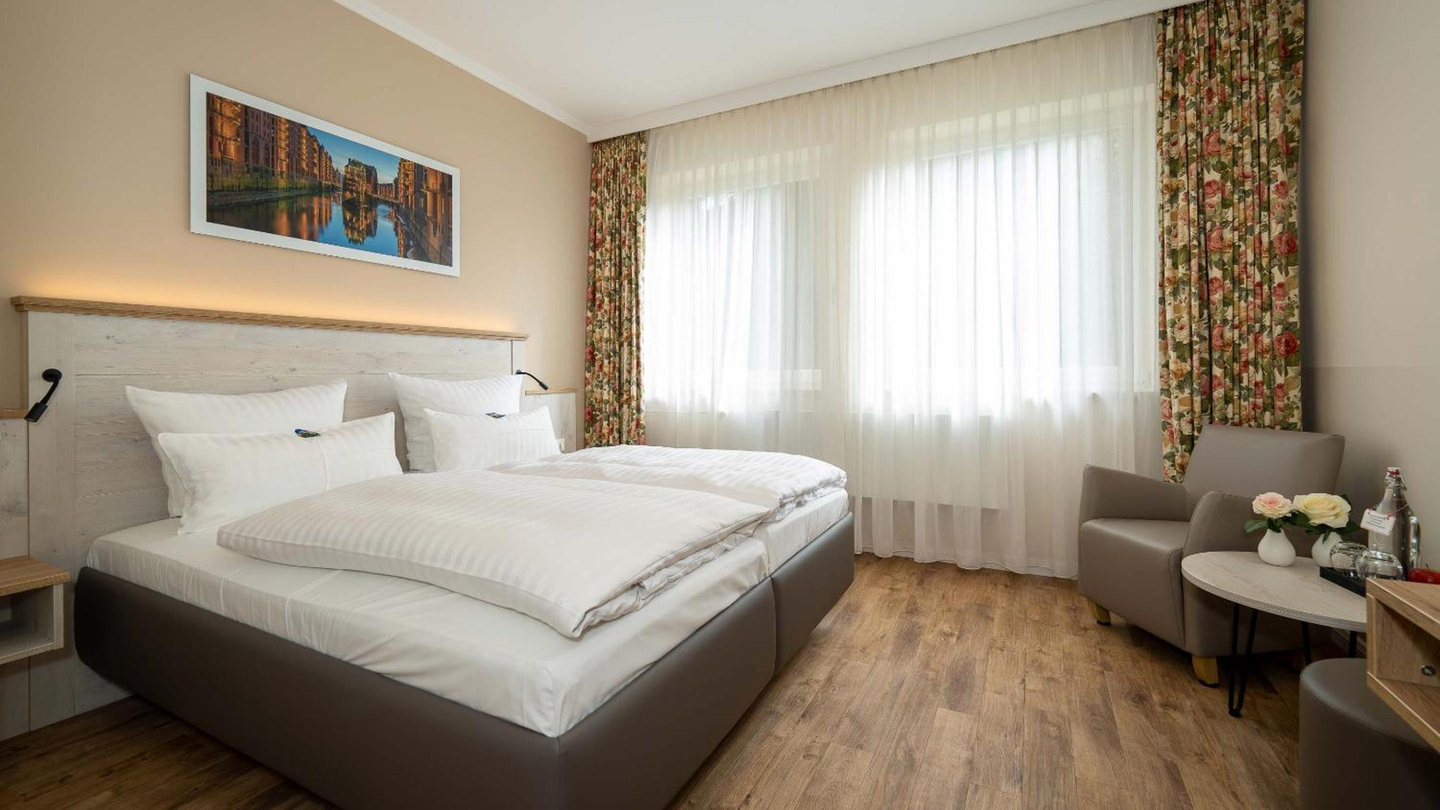 Double Room with Garden View - Photo 1