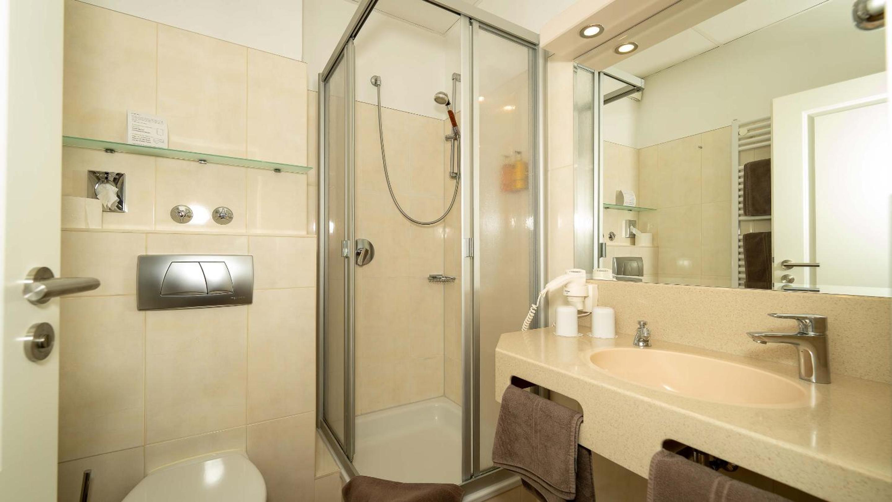 Double Room with Garden View - Photo 5