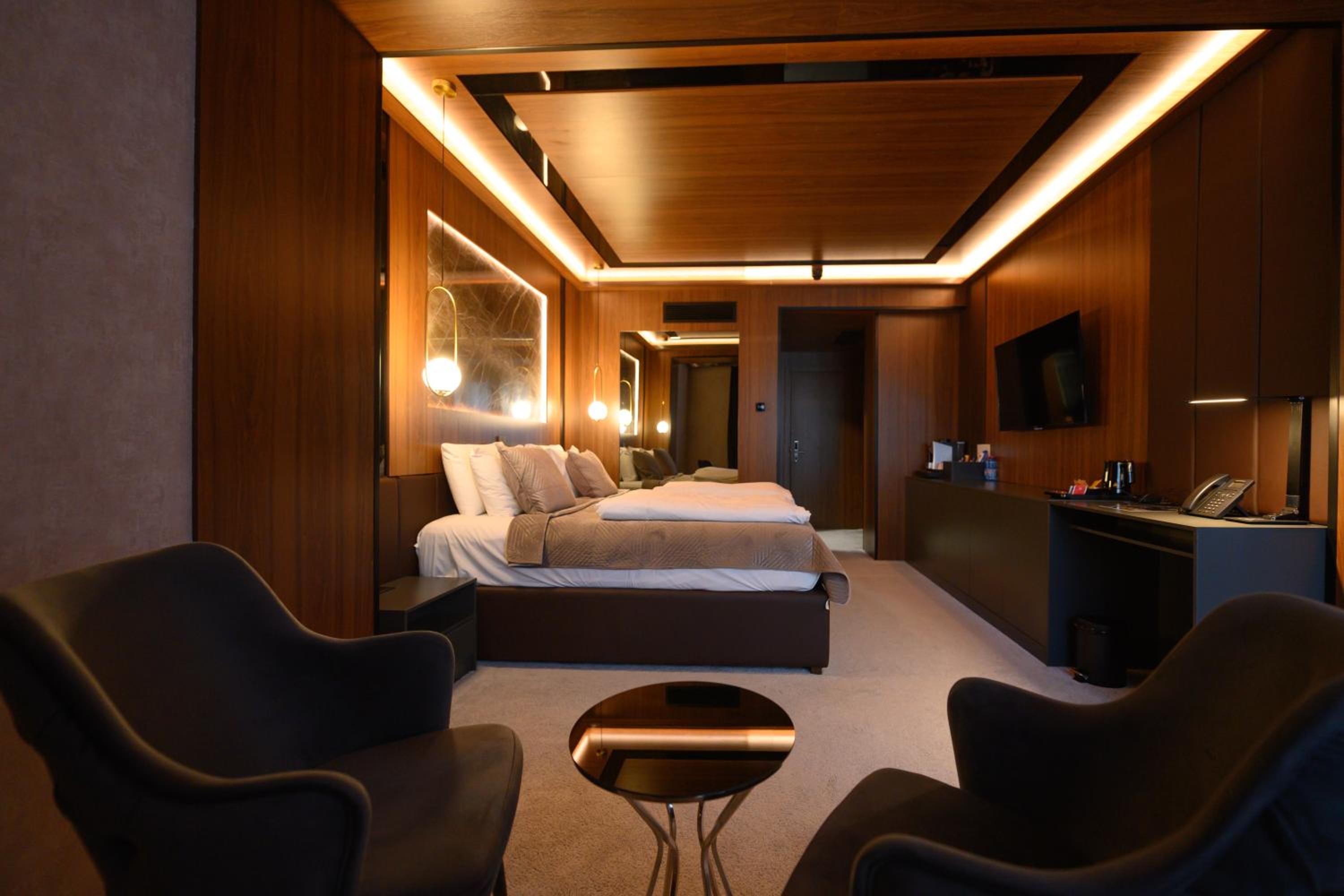Business Double Room - Photo 6