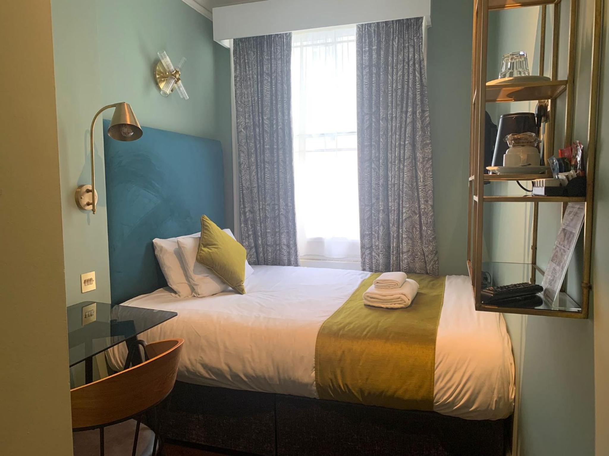 Queen Double Room