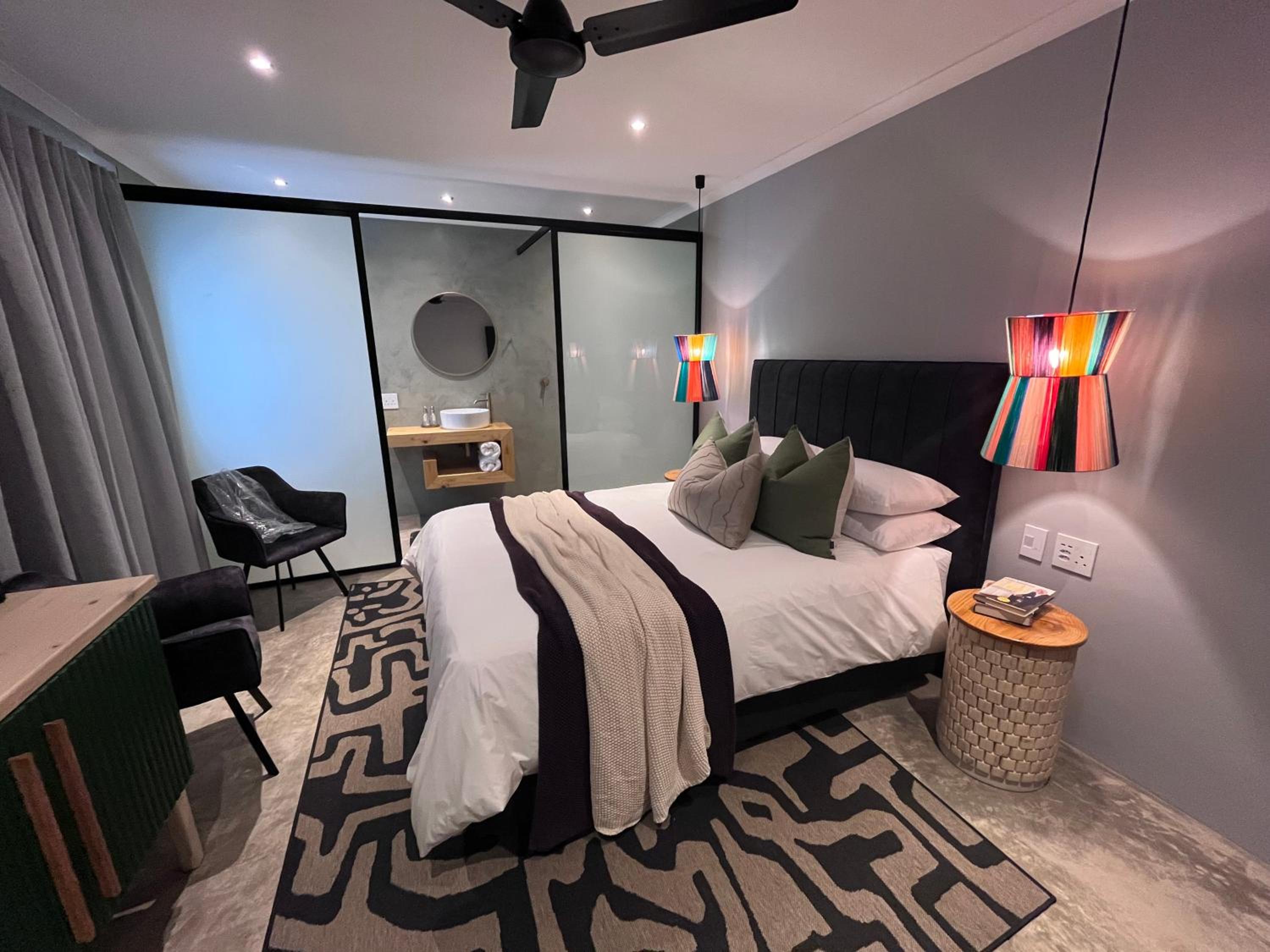 Double Room with Private Bathroom photo 1