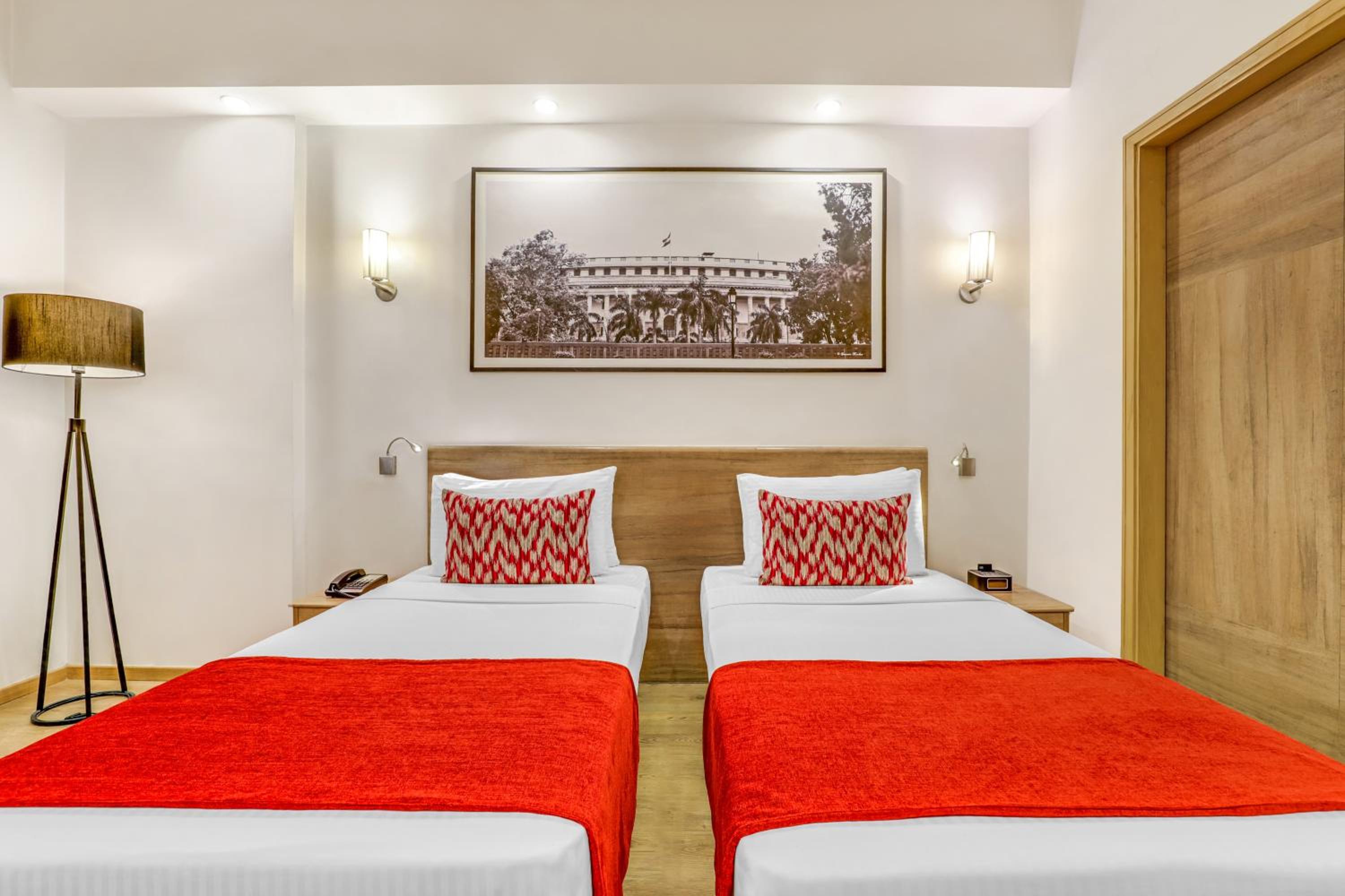 Deluxe Room with Enjoy Happy Hours with 1+1 offer,15% Discount on F&B, Early Check In & Late Check out subject to availability, 02 pcs Laundry and complimentary 2 Pint of Beer photo 1