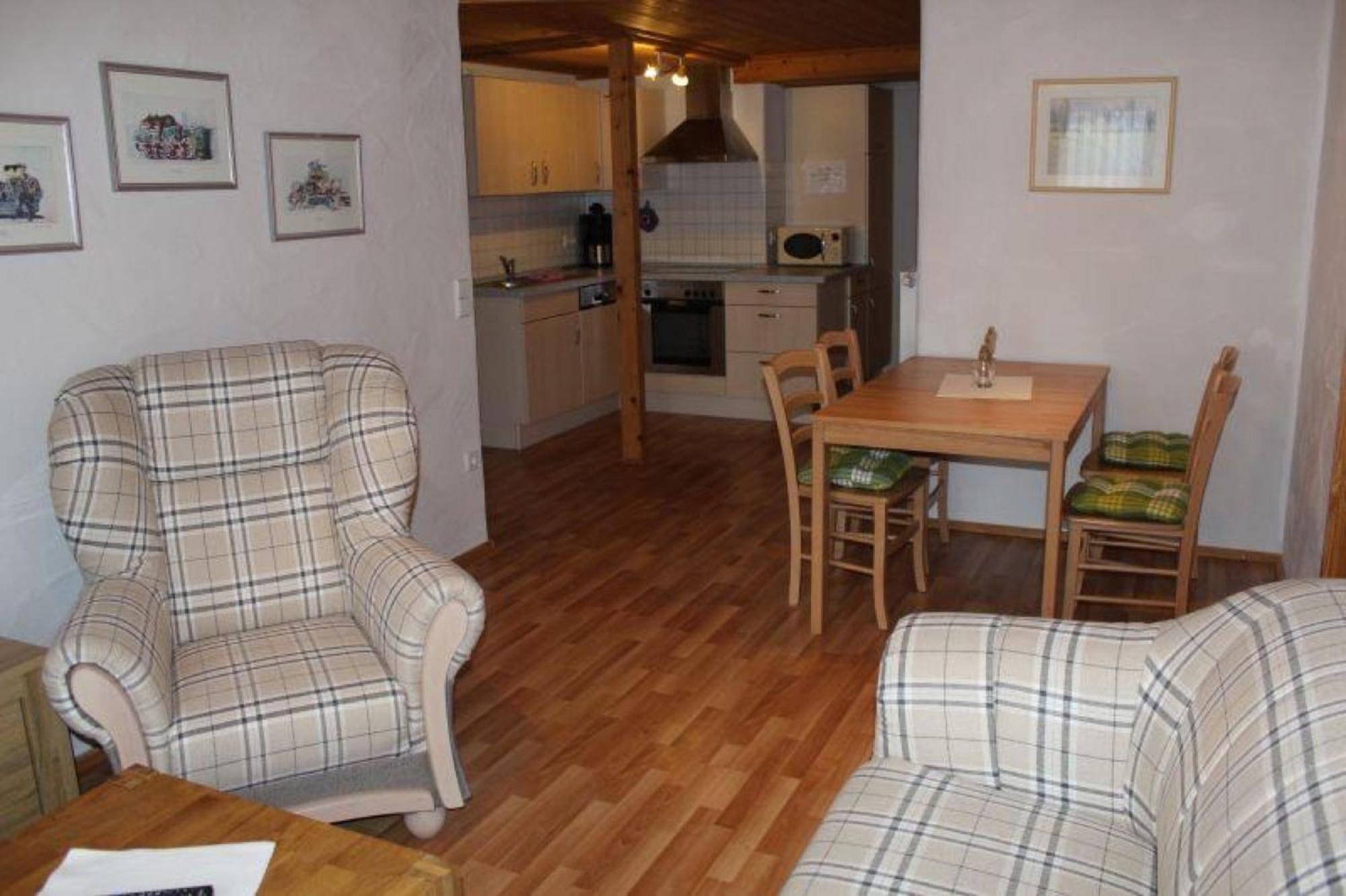 Two-Bedroom Deluxe Apartment with Balcony photo 3