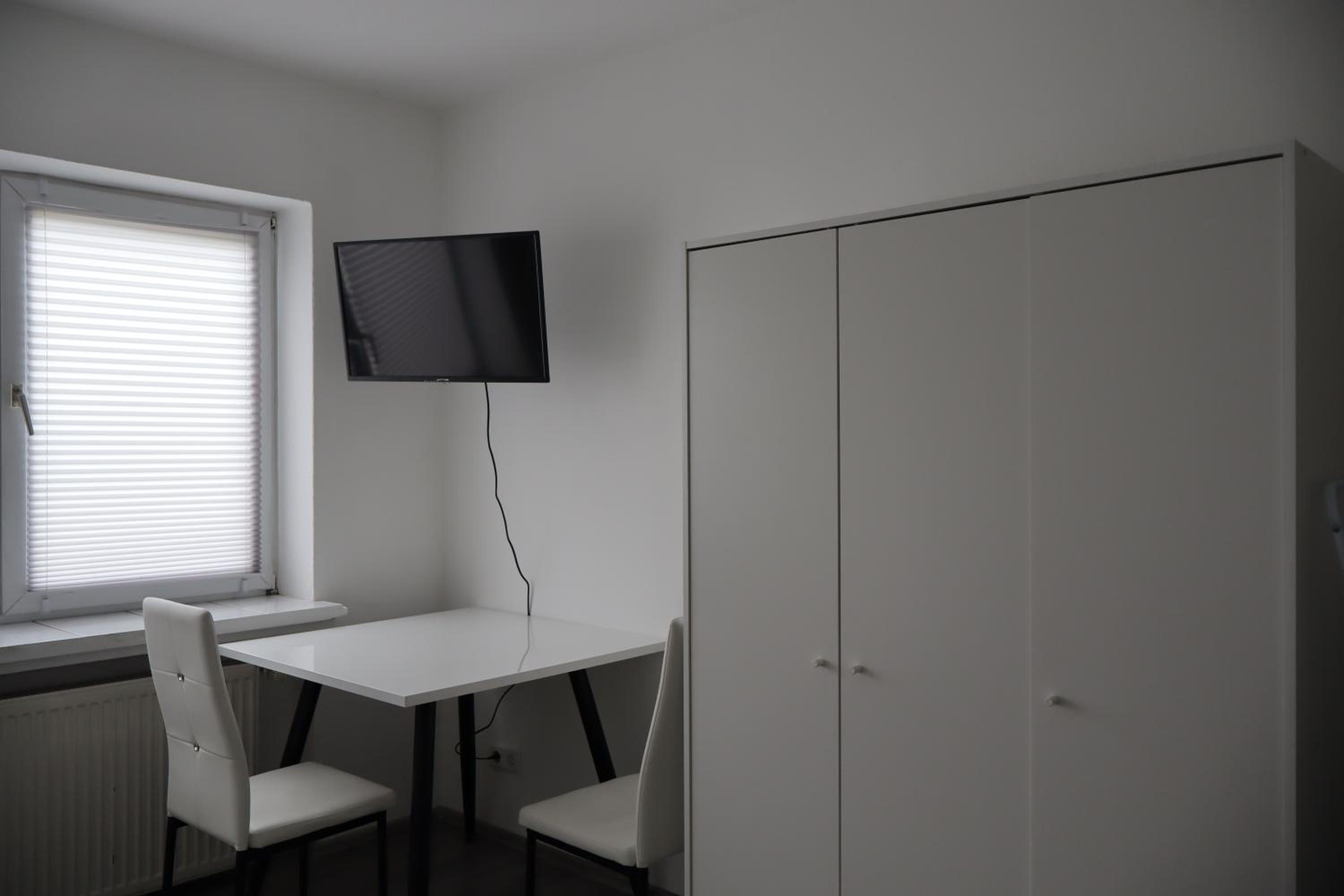 One-Bedroom Apartment photo 2