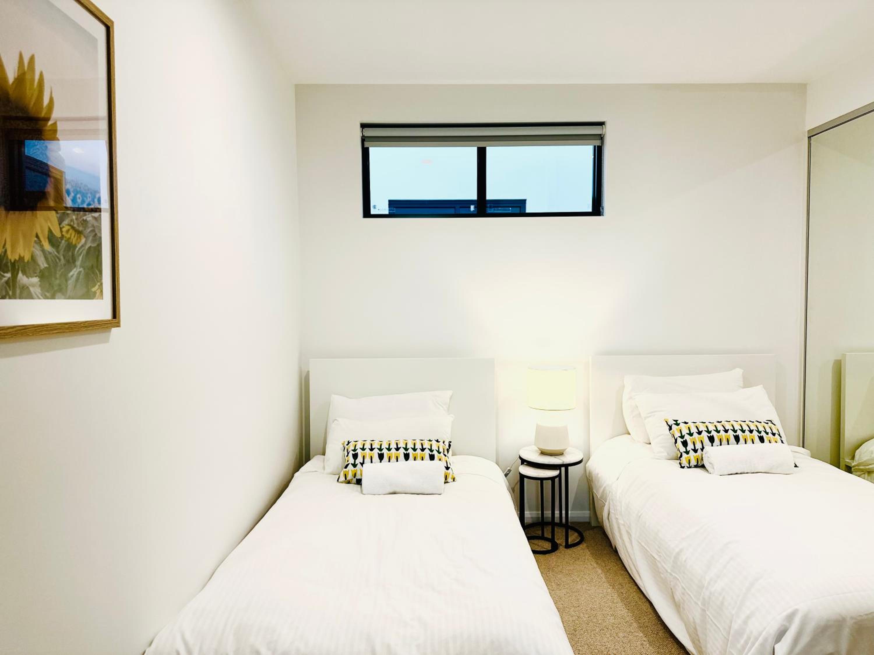 3 Bedroom Waterview Apartment - Photo 5
