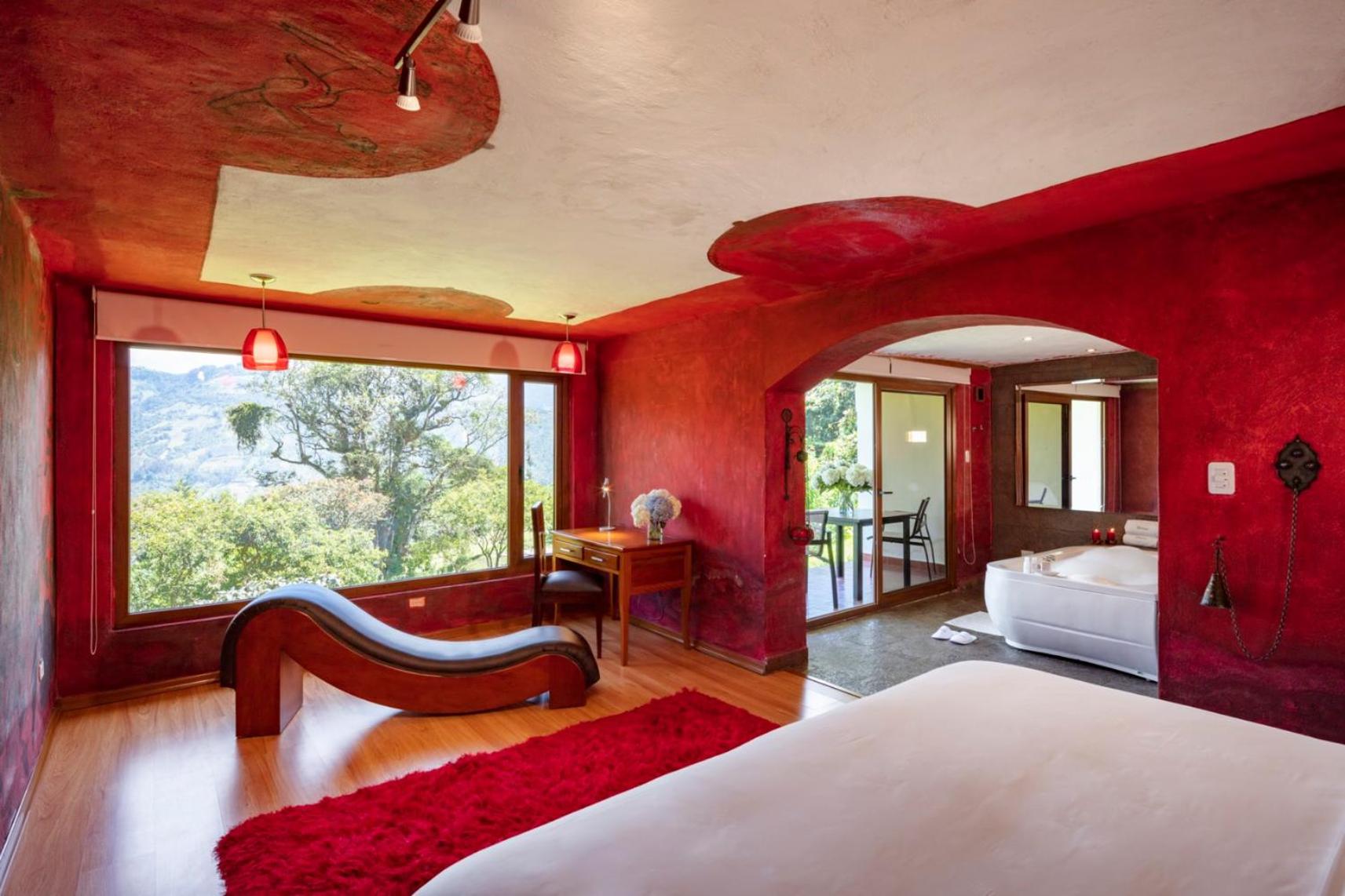 Suite with Spa Bath