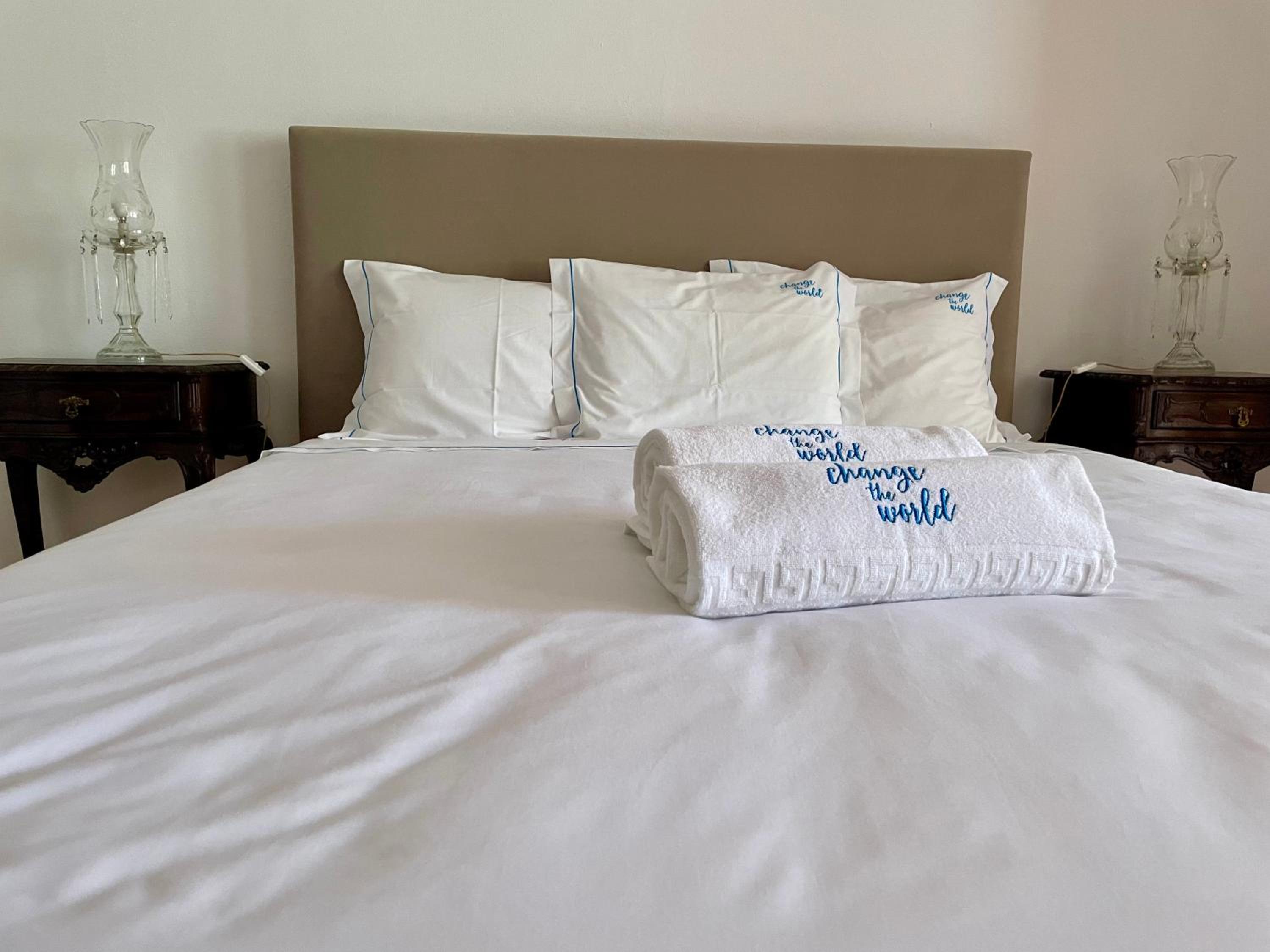 Deluxe Room - Photo 9