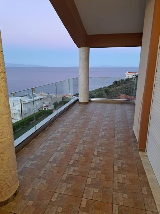 Three-Bedroom Villa photo 2