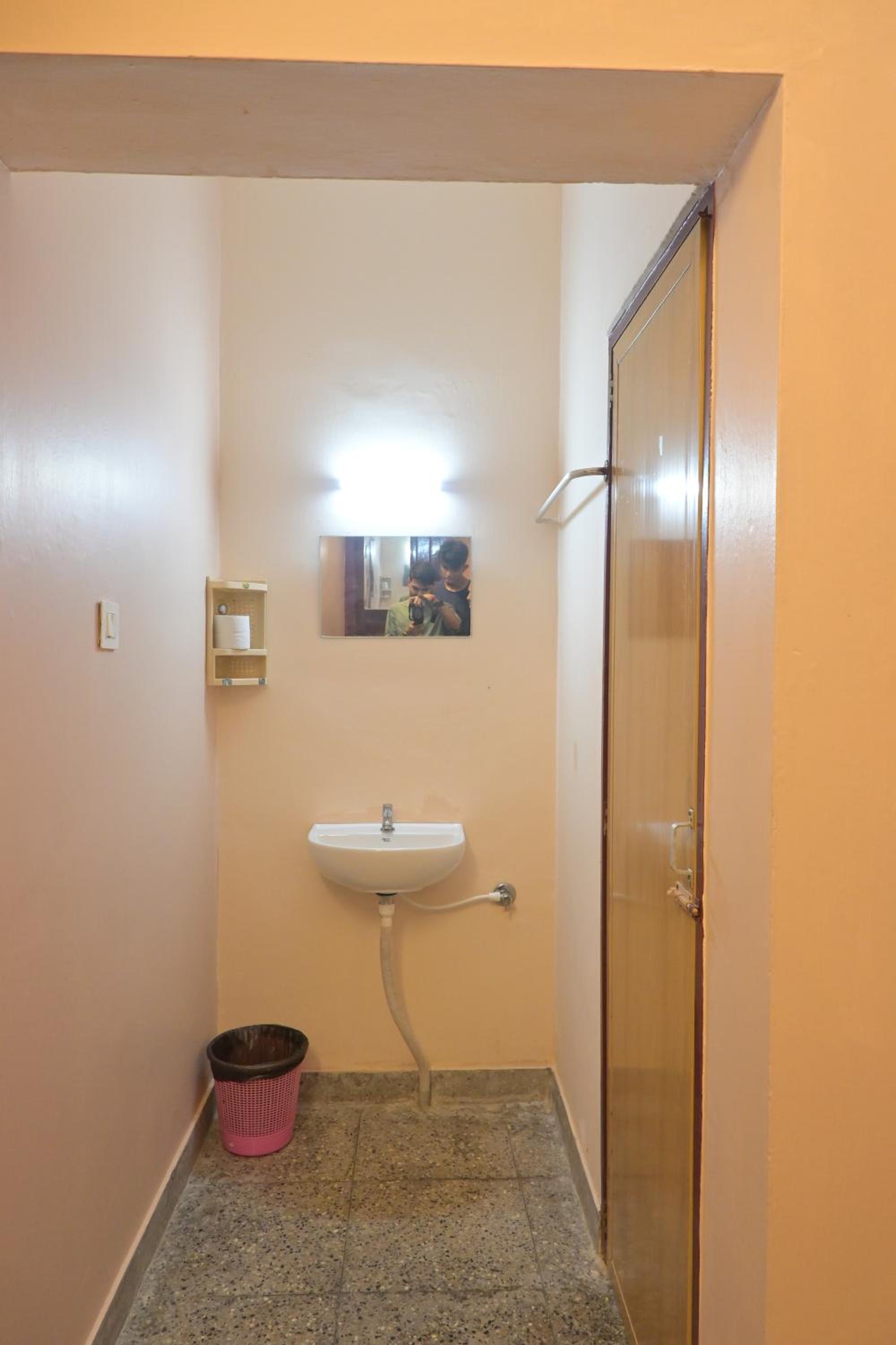 Standard Double Room photo 3