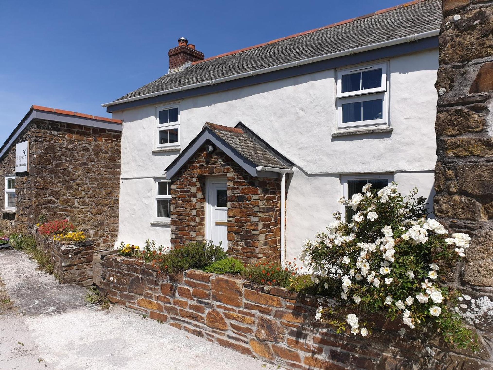 Four-Bedroom House photo 2
