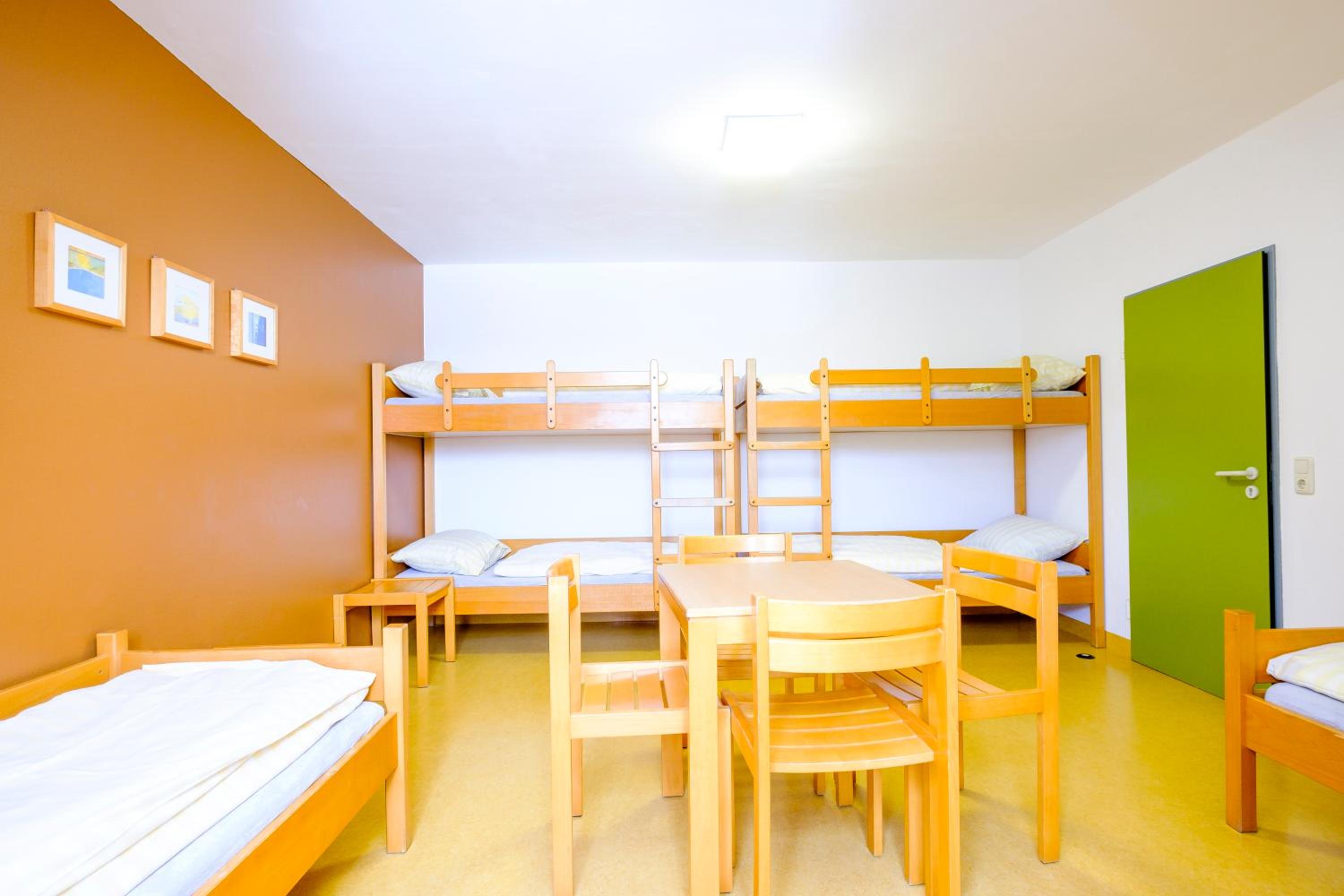 Quadruple Room with Shared Bathroom photo 2
