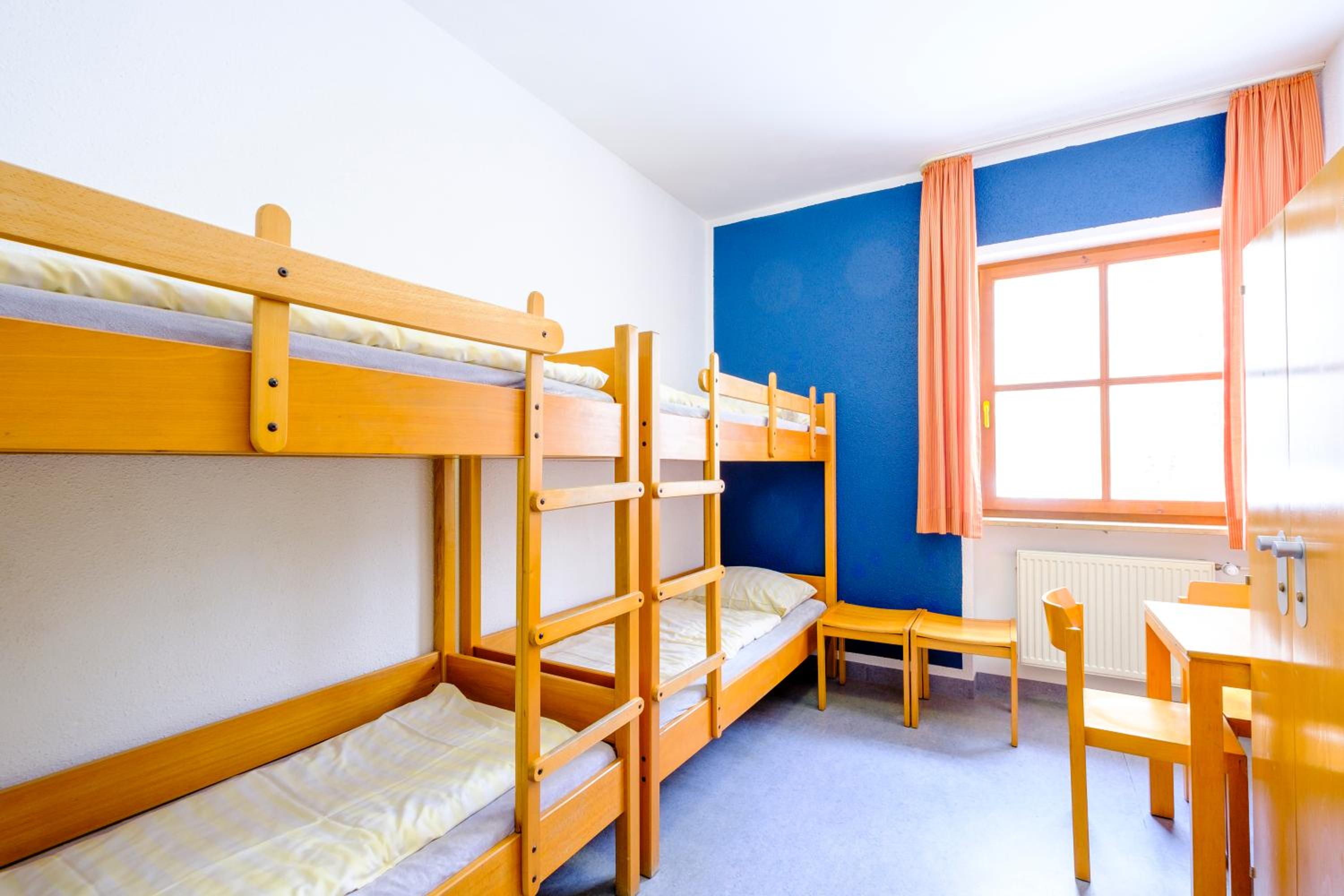 Quadruple Room with Shared Bathroom photo 3