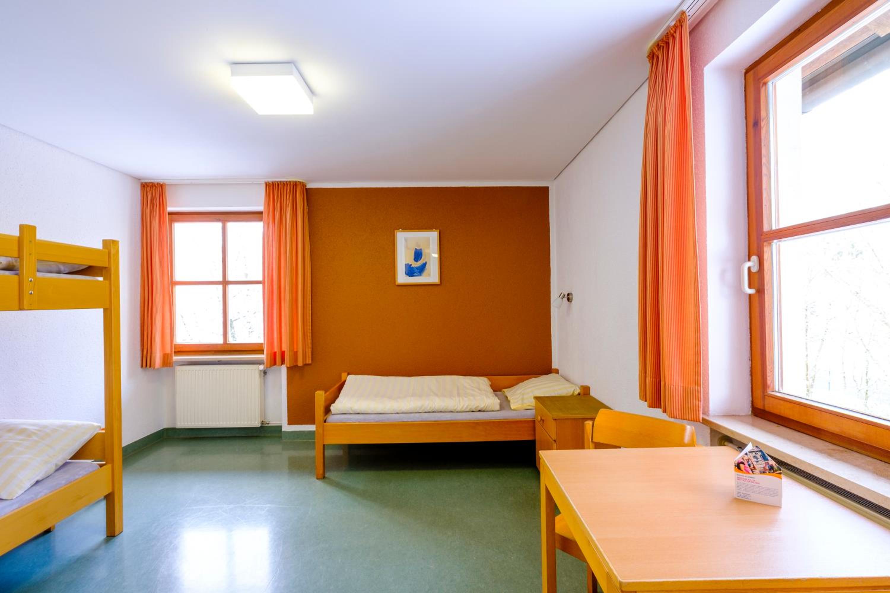 Triple Room with Private Bathroom photo 3