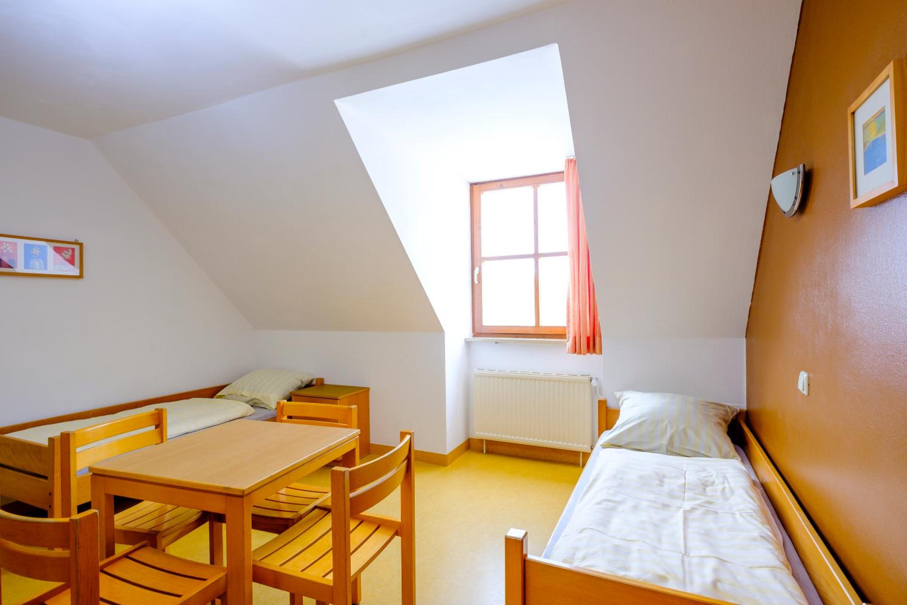 Twin Room with Private Bathroom photo 1
