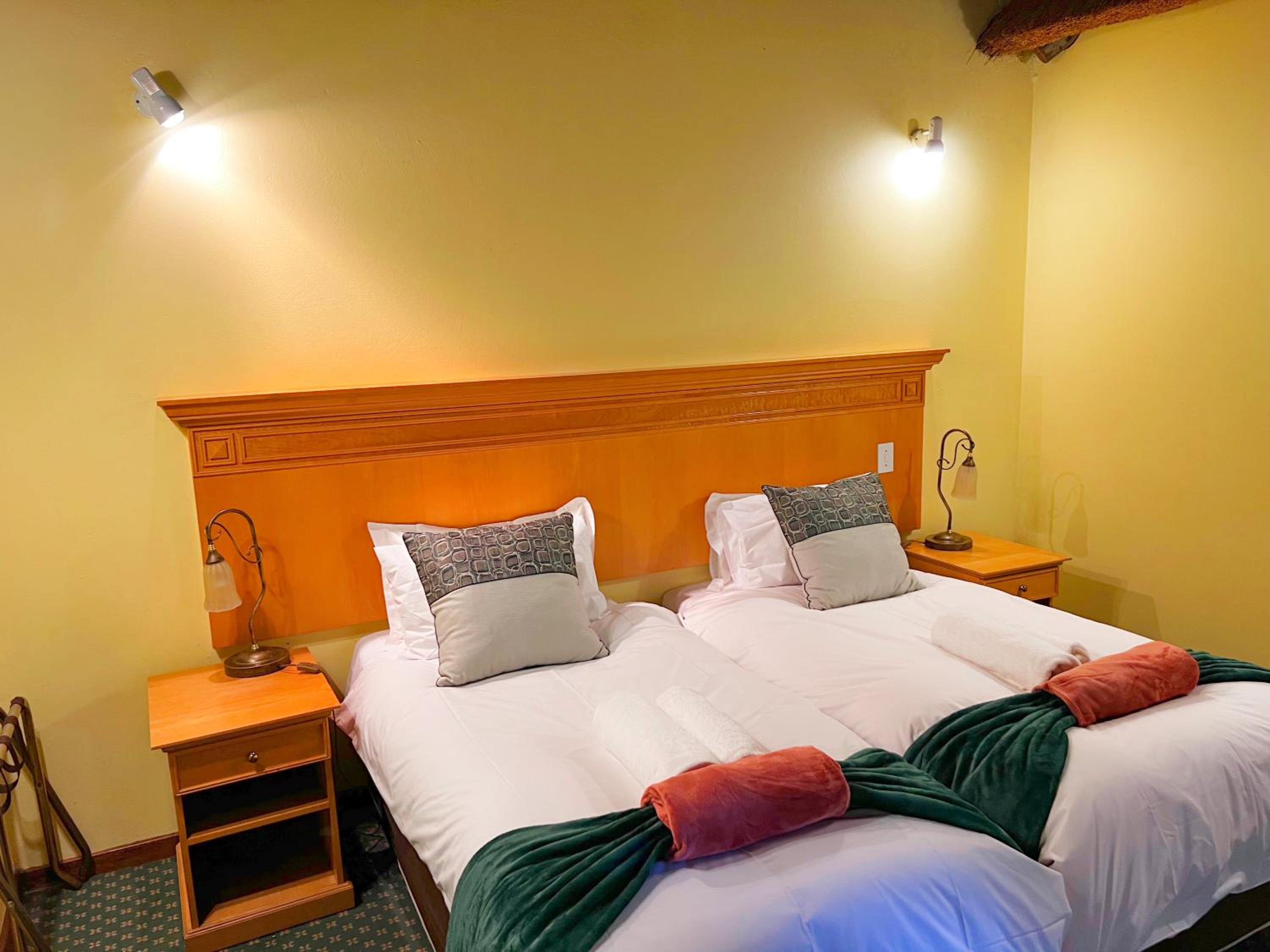 Deluxe Double or Twin Room - Photo 5
