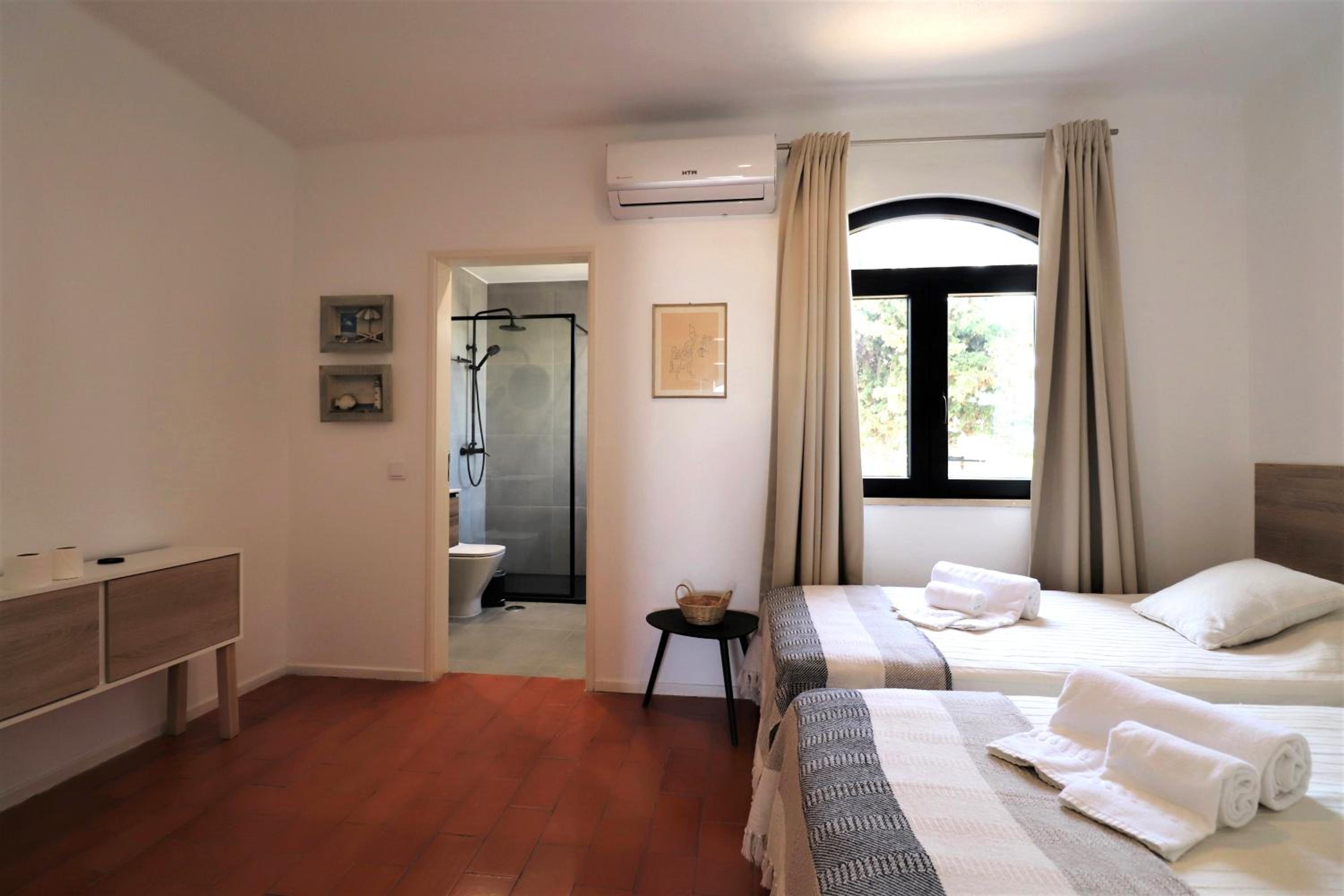 Two-Bedroom House photo 3