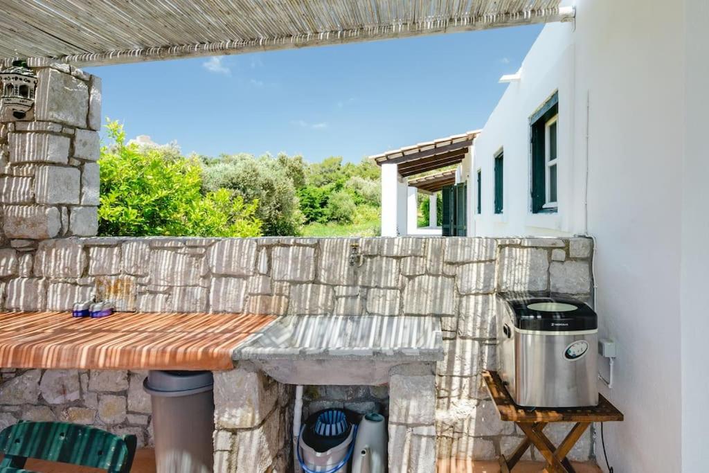 Villa photo 3