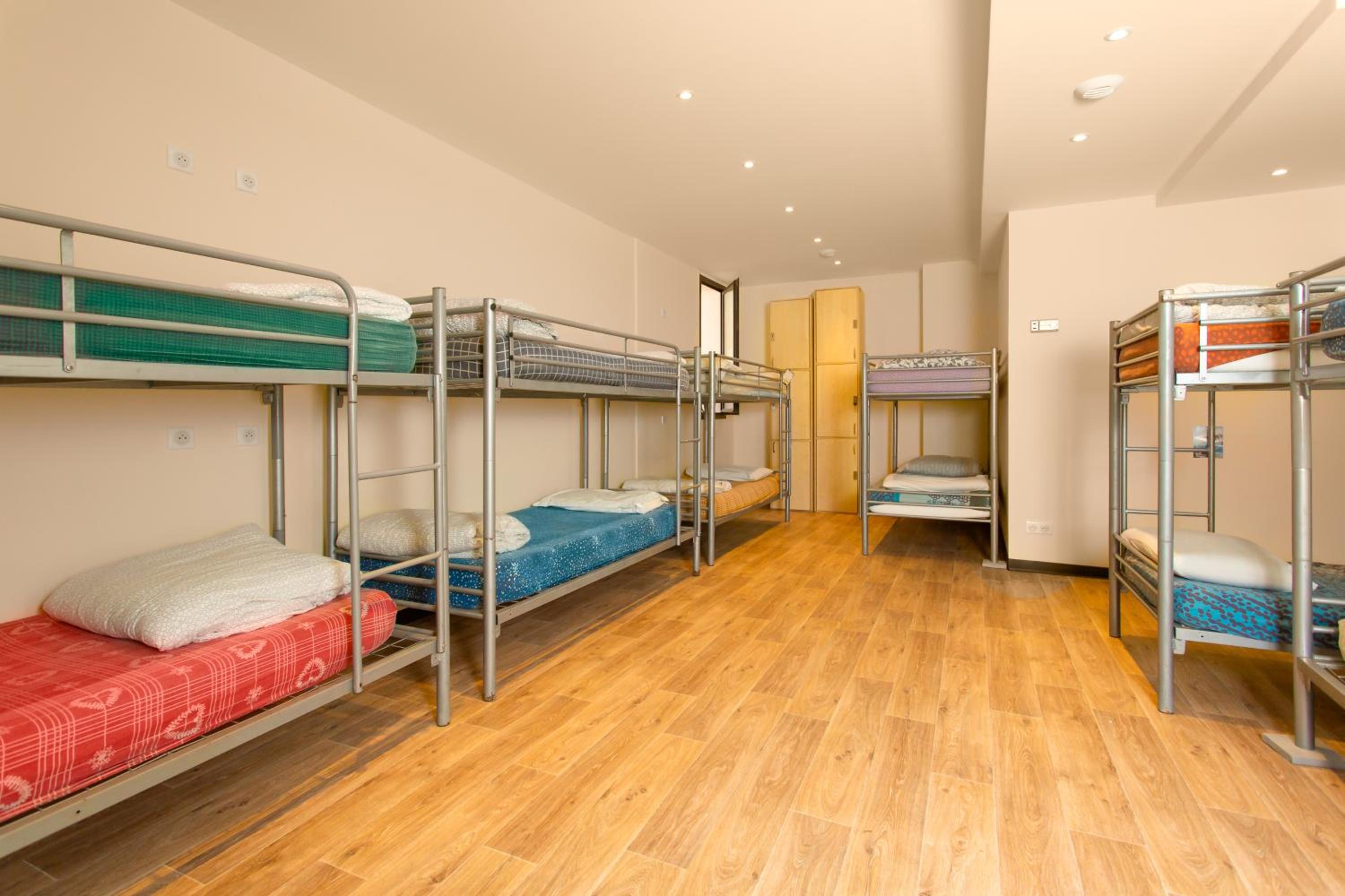 Single Bed in 12-Bed Mixed Dormitory Room