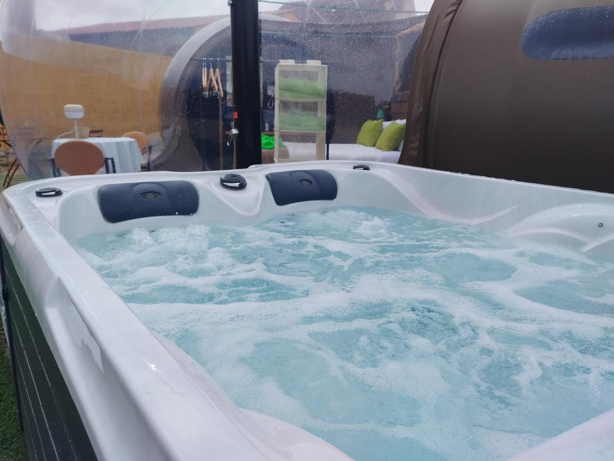 King Suite with Spa Bath photo 3