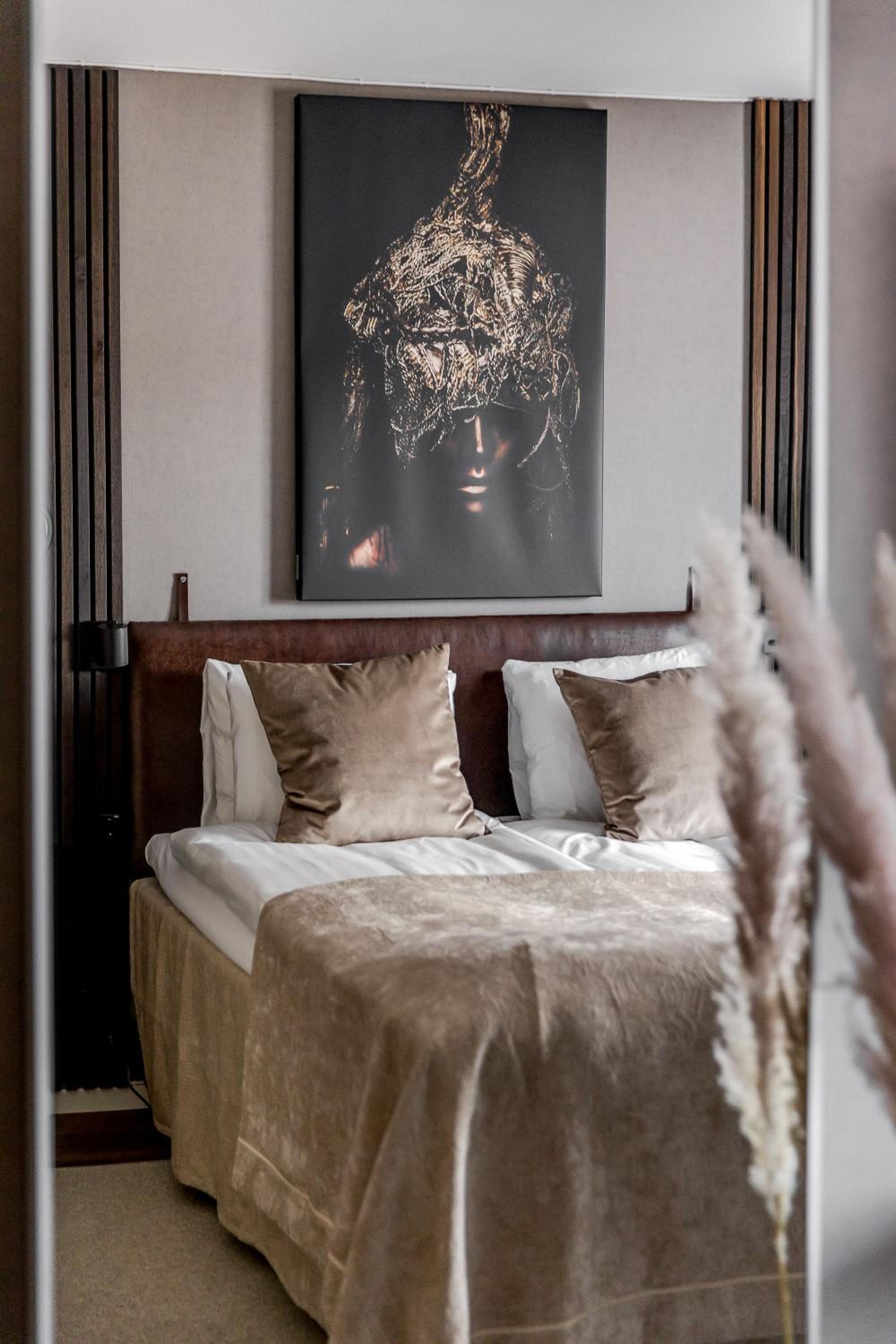 Queen Room - Photo 10