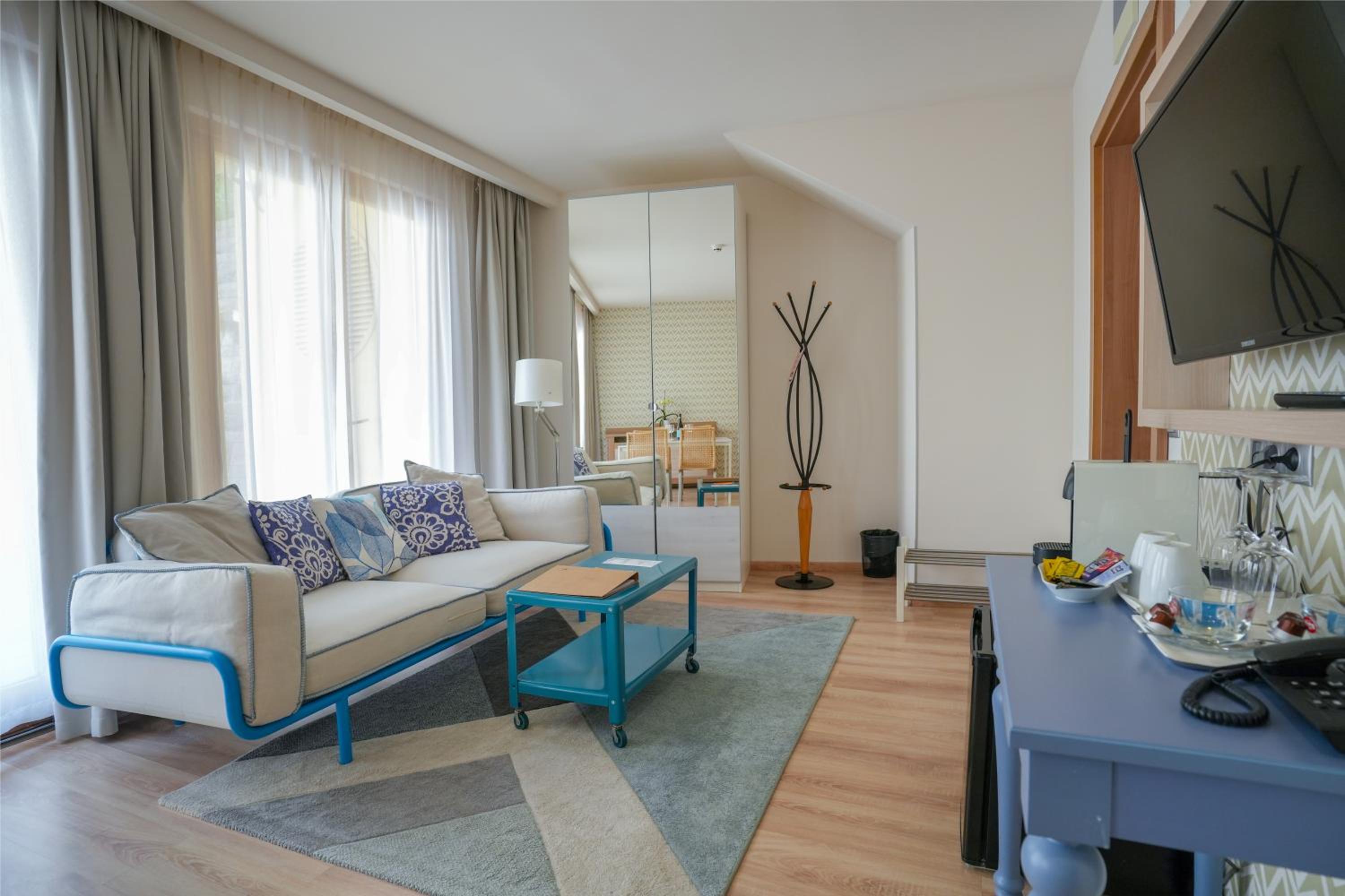 Two-Bedroom Apartment - Photo 8