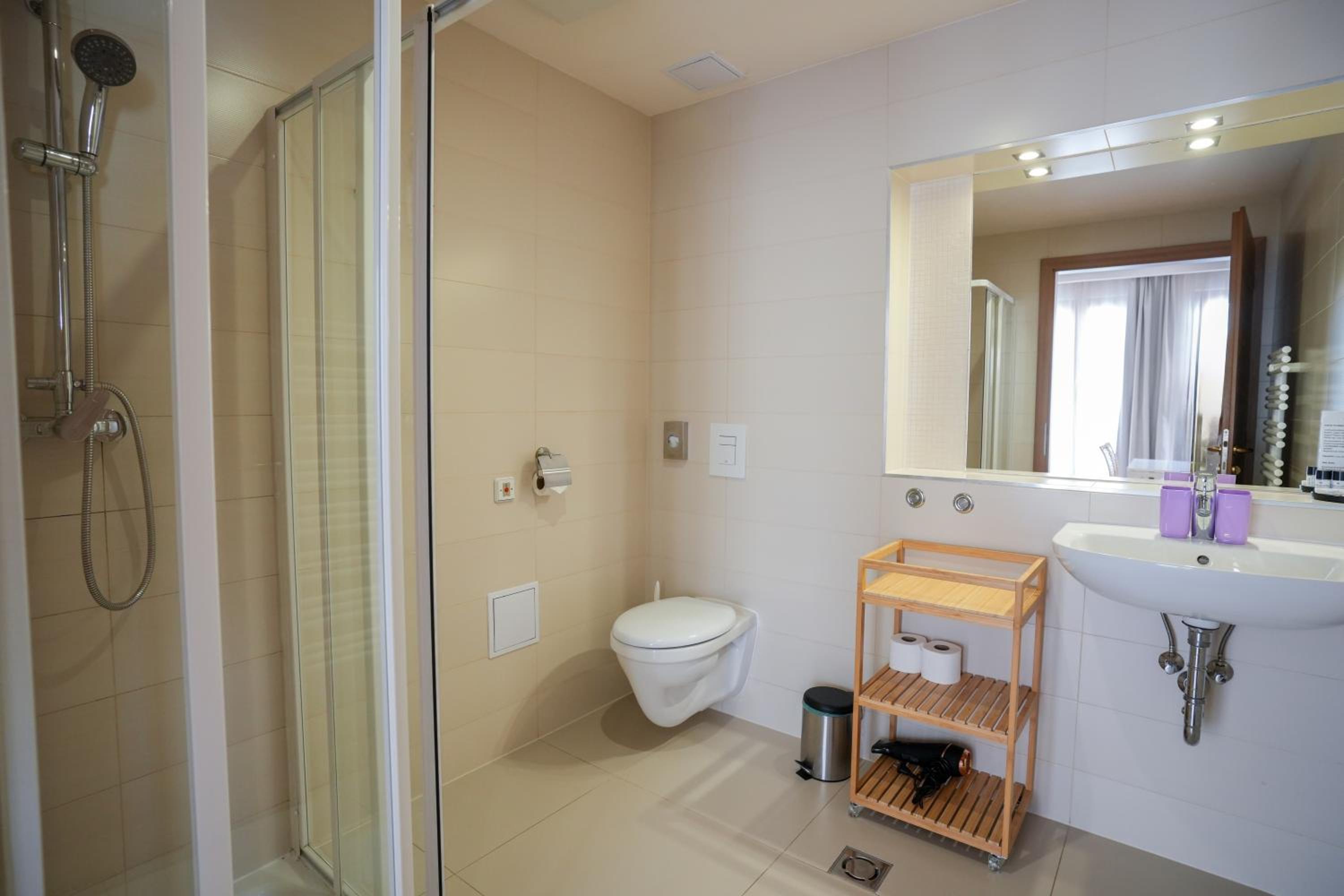 Two-Bedroom Apartment - Photo 4