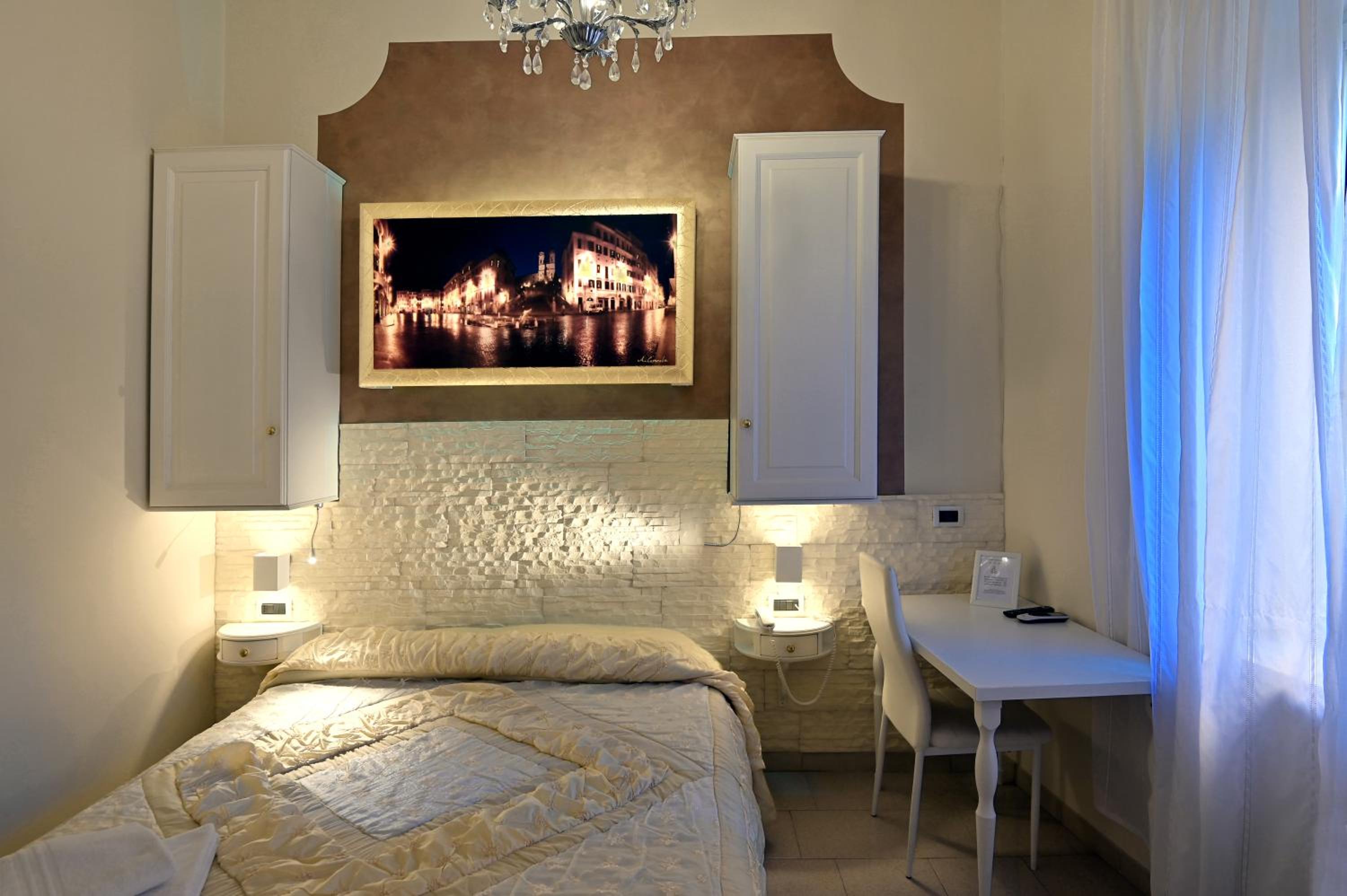 Double Room photo 2