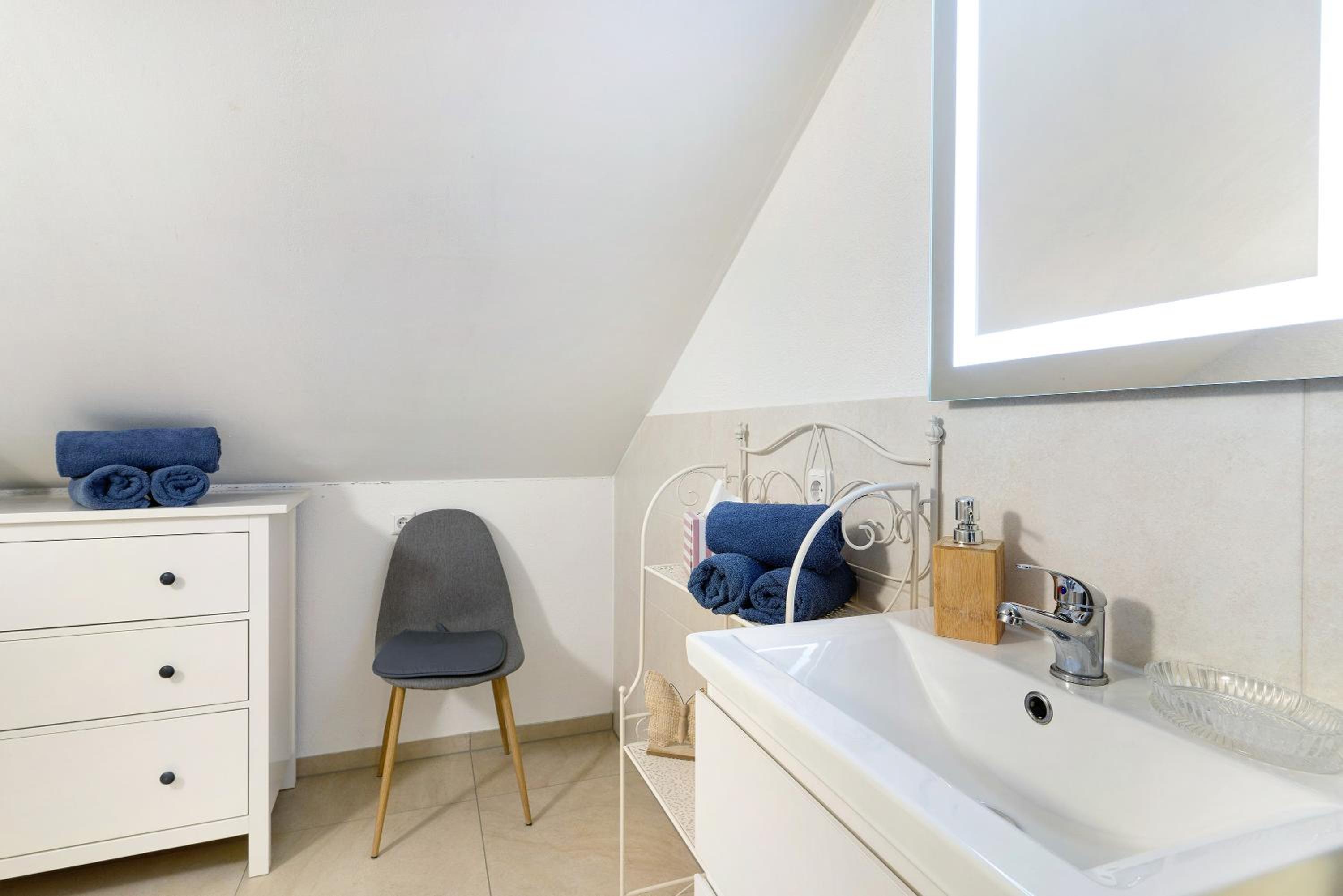 One-Bedroom Apartment with Garden View photo 3