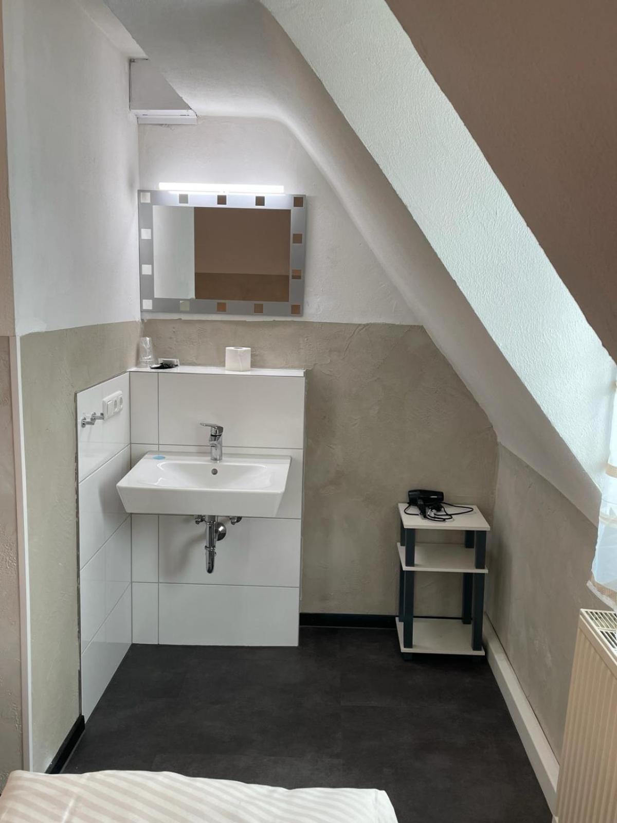 Double Room - Photo 2