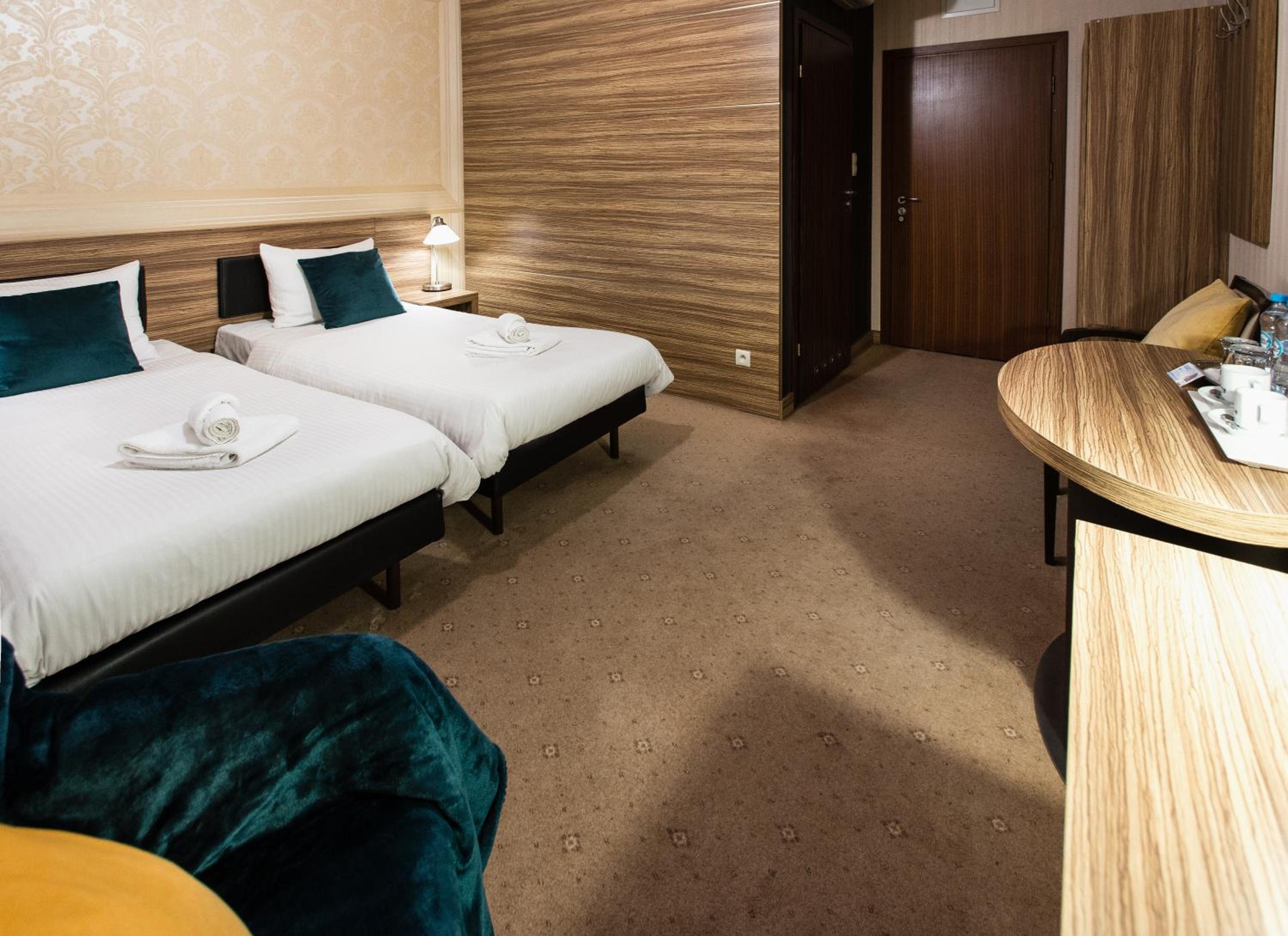 Business Deluxe Double or Twin Room