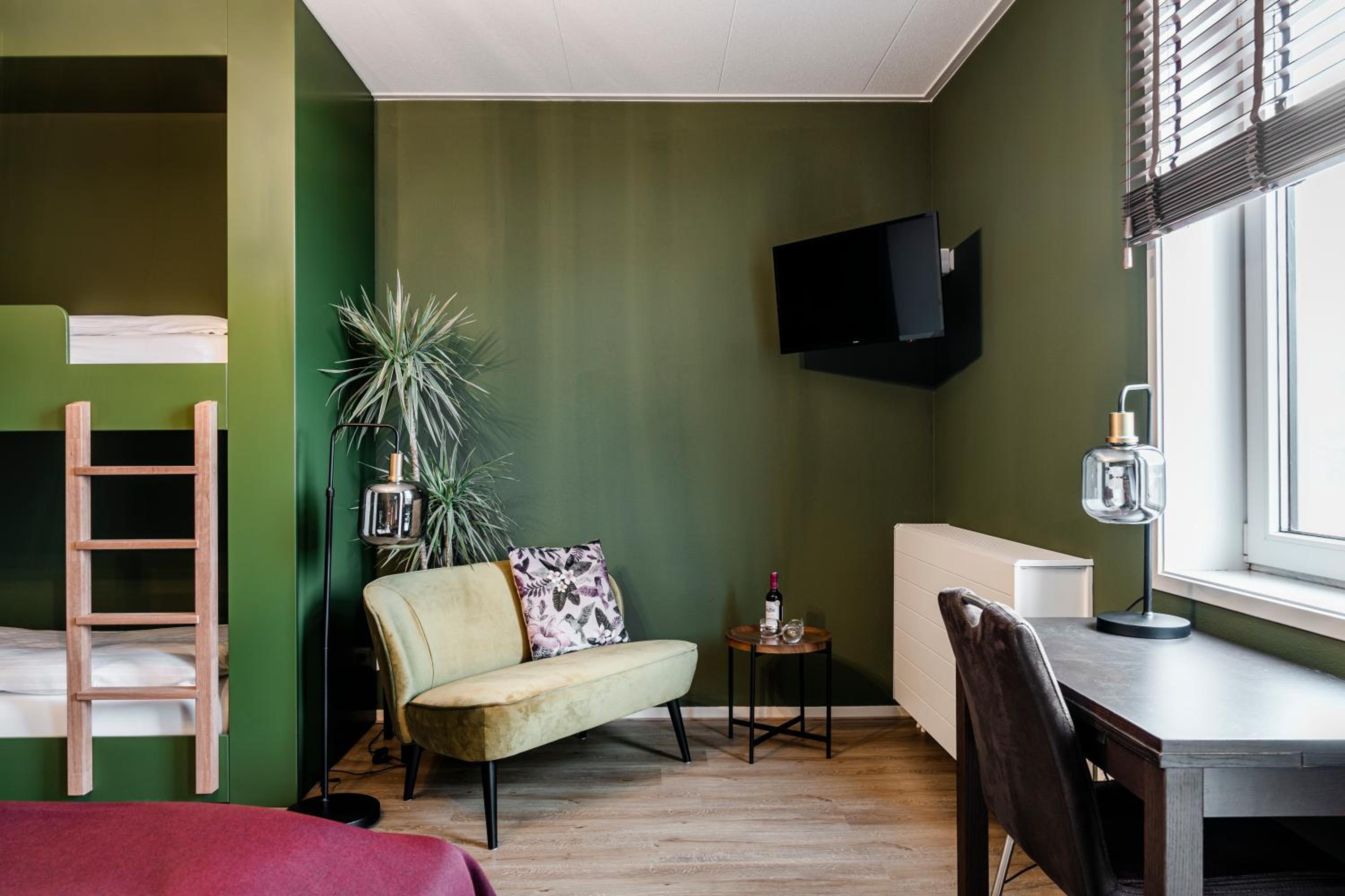 Deluxe Triple Room photo 3