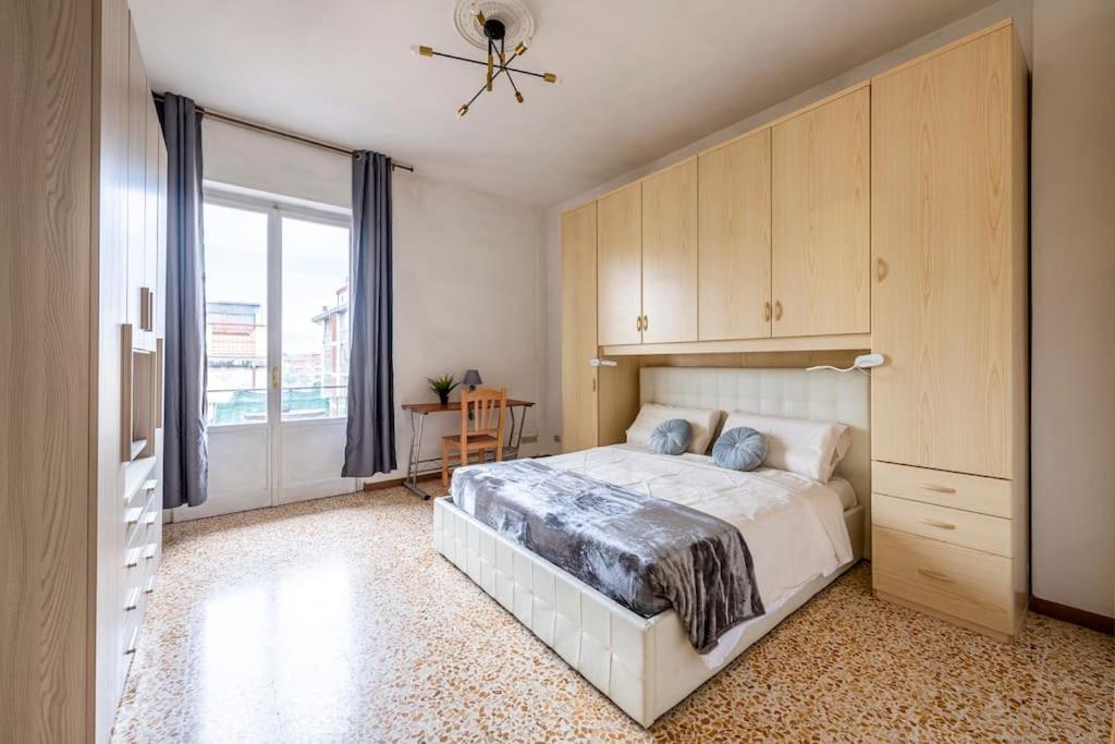 Two-Bedroom Apartment with City View photo 1