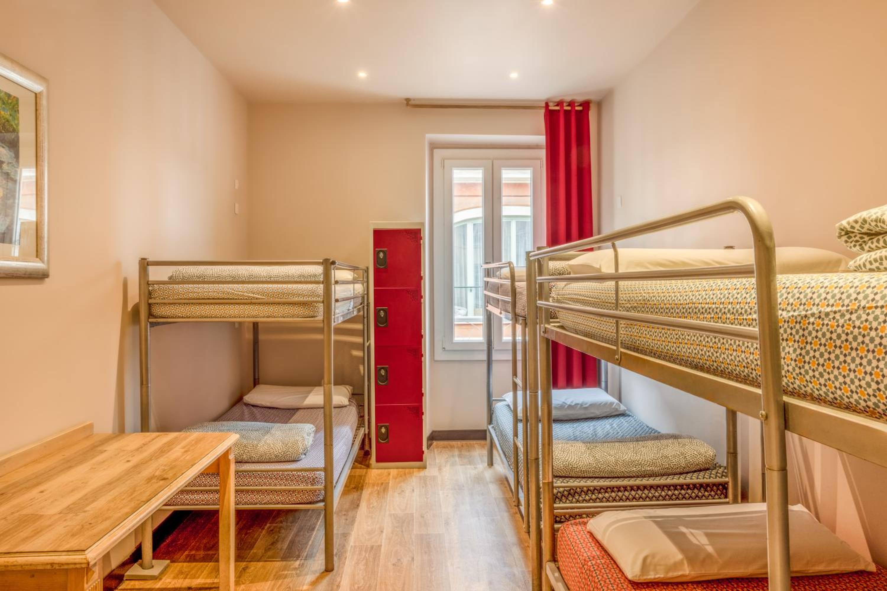Quadruple Room - Photo 3