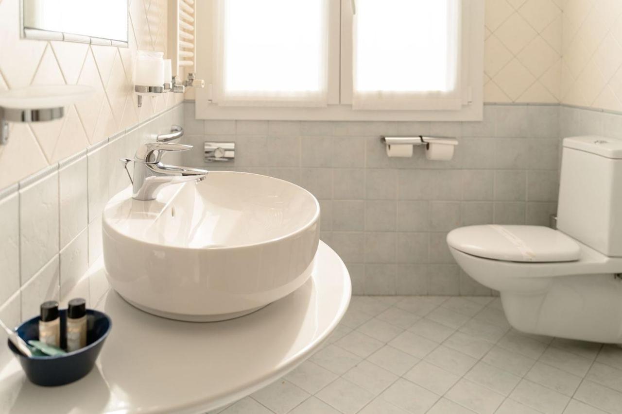 Triple Room - Photo 6
