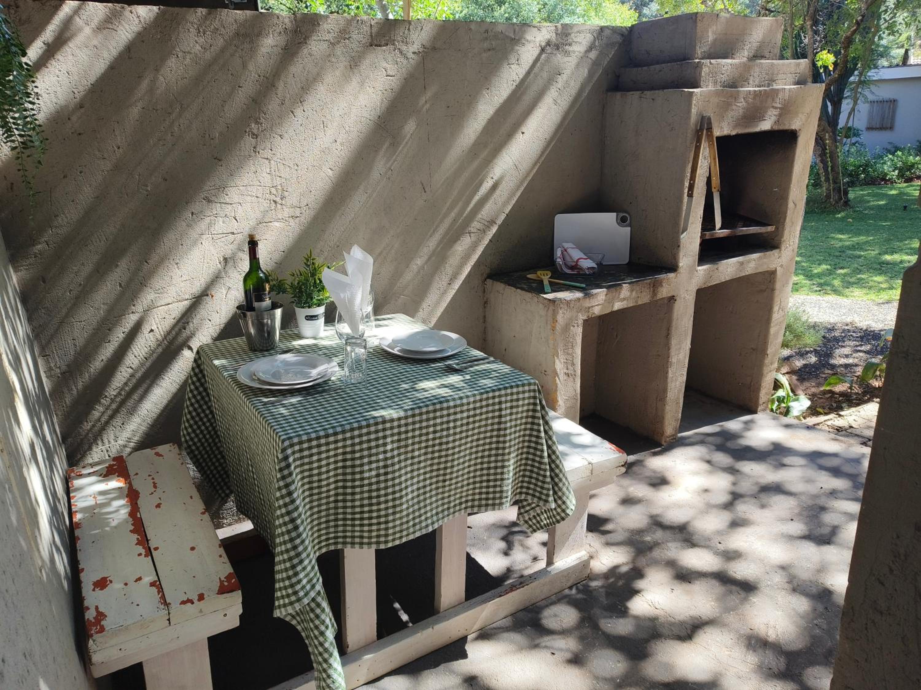 Double Room with Garden View - Photo 10