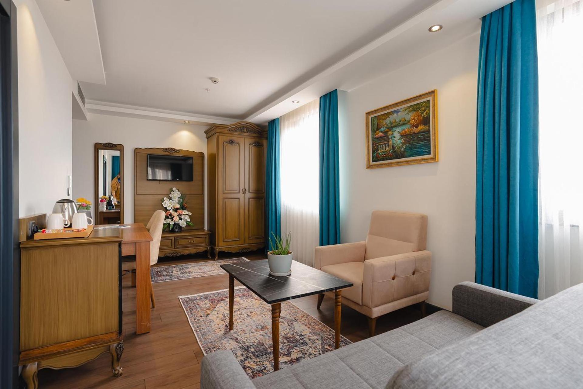 Suite with Sea View - Photo 1