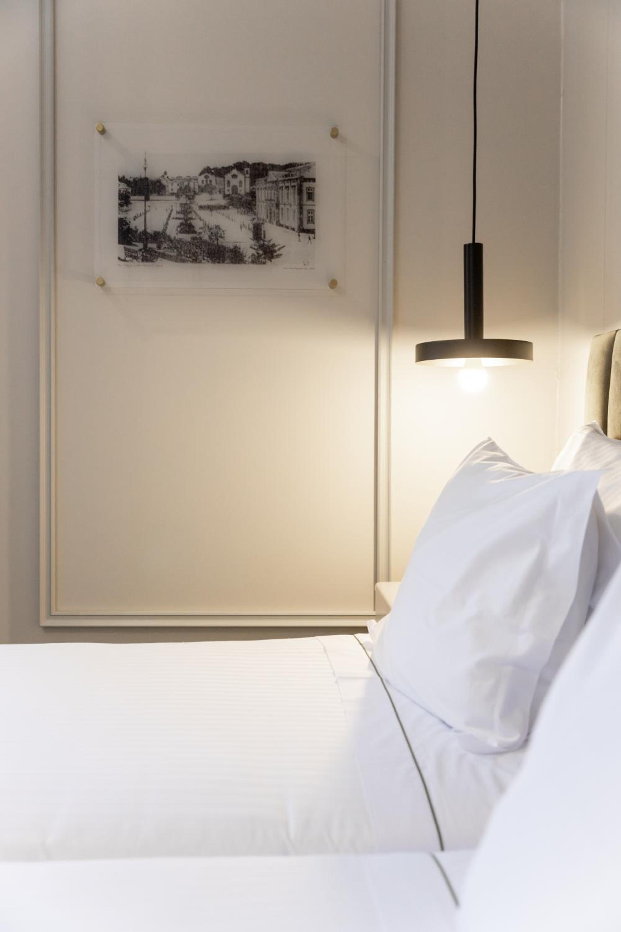Deluxe Twin Room - Photo 8