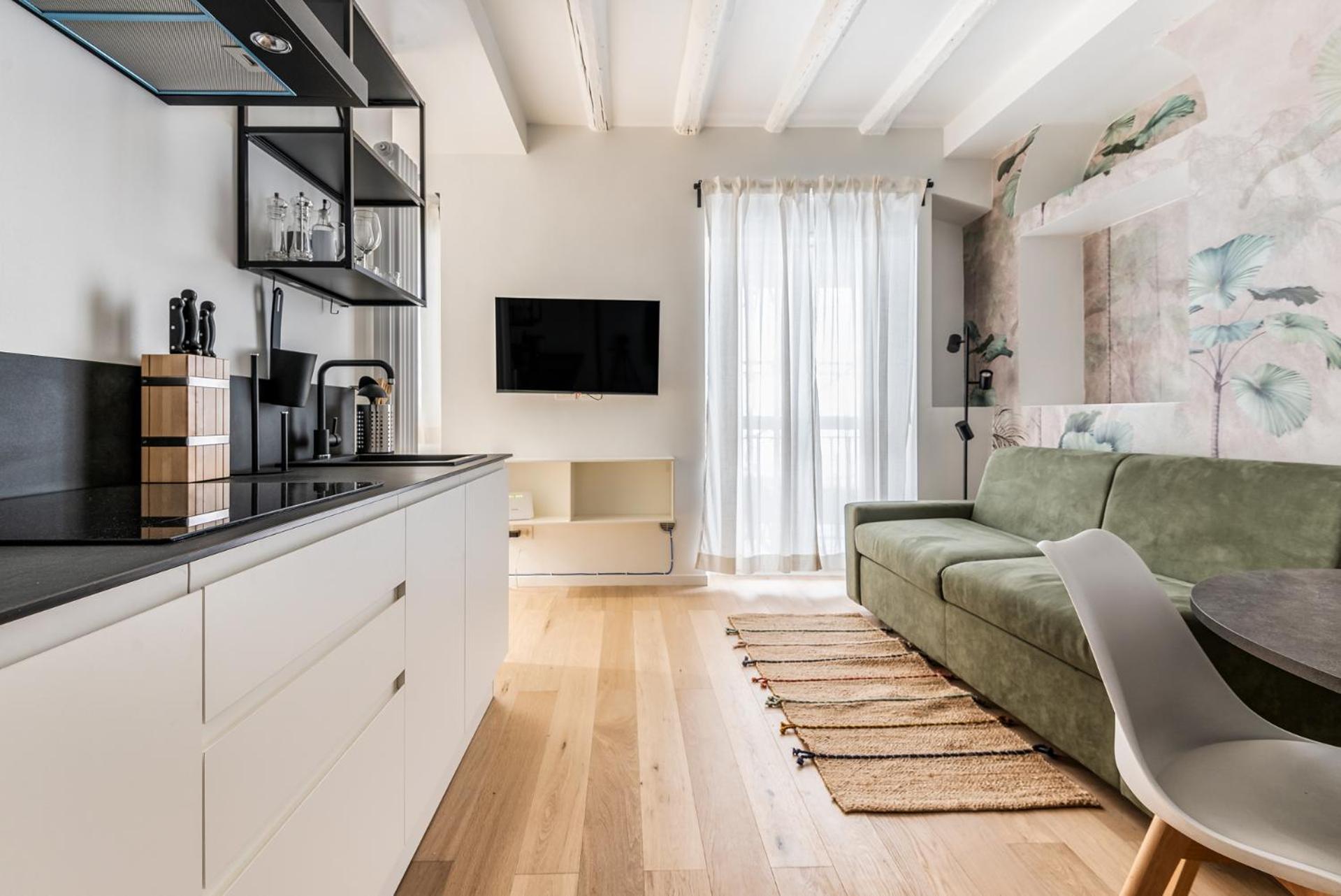 One-Bedroom Apartment