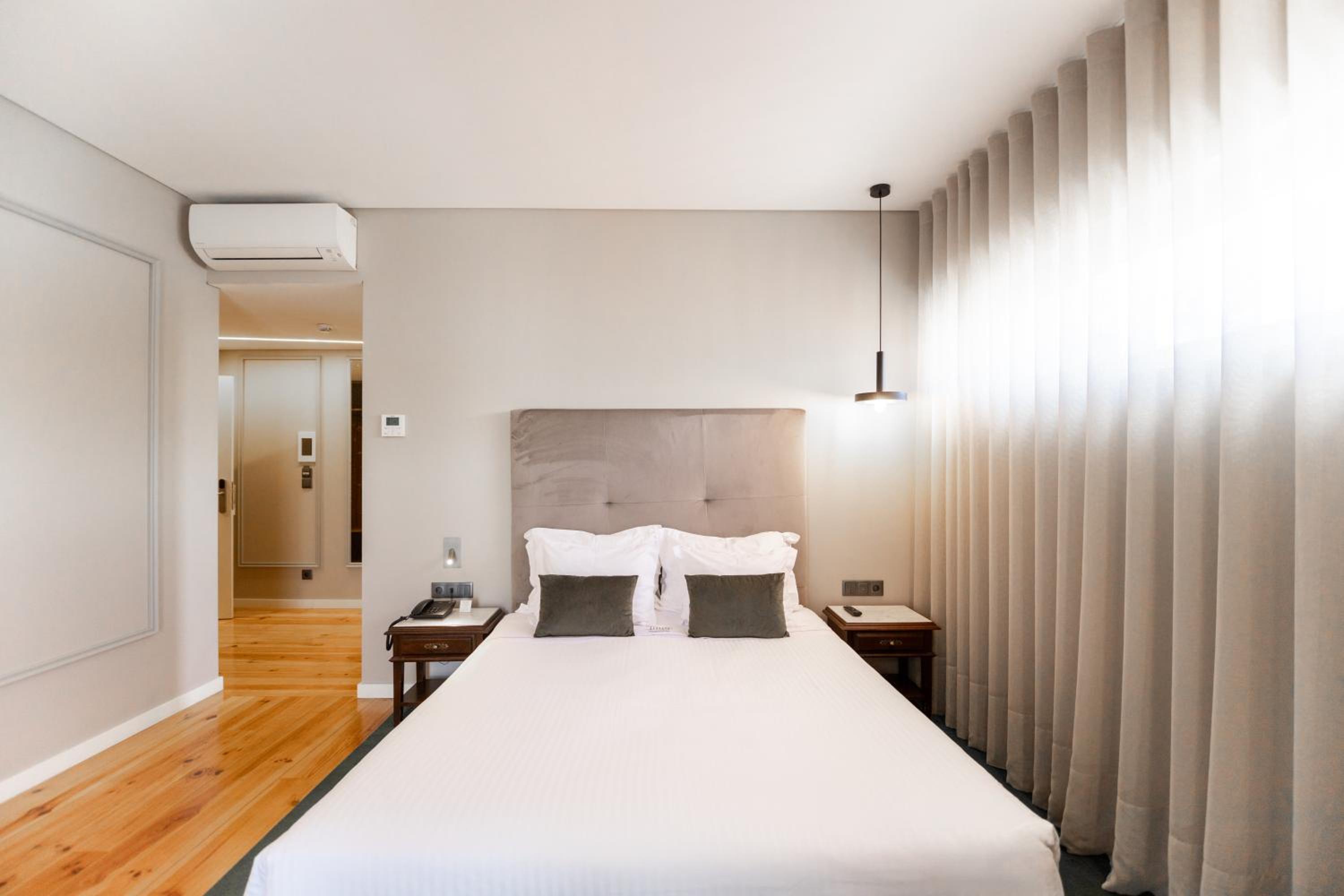 Deluxe Double Room - Photo 7