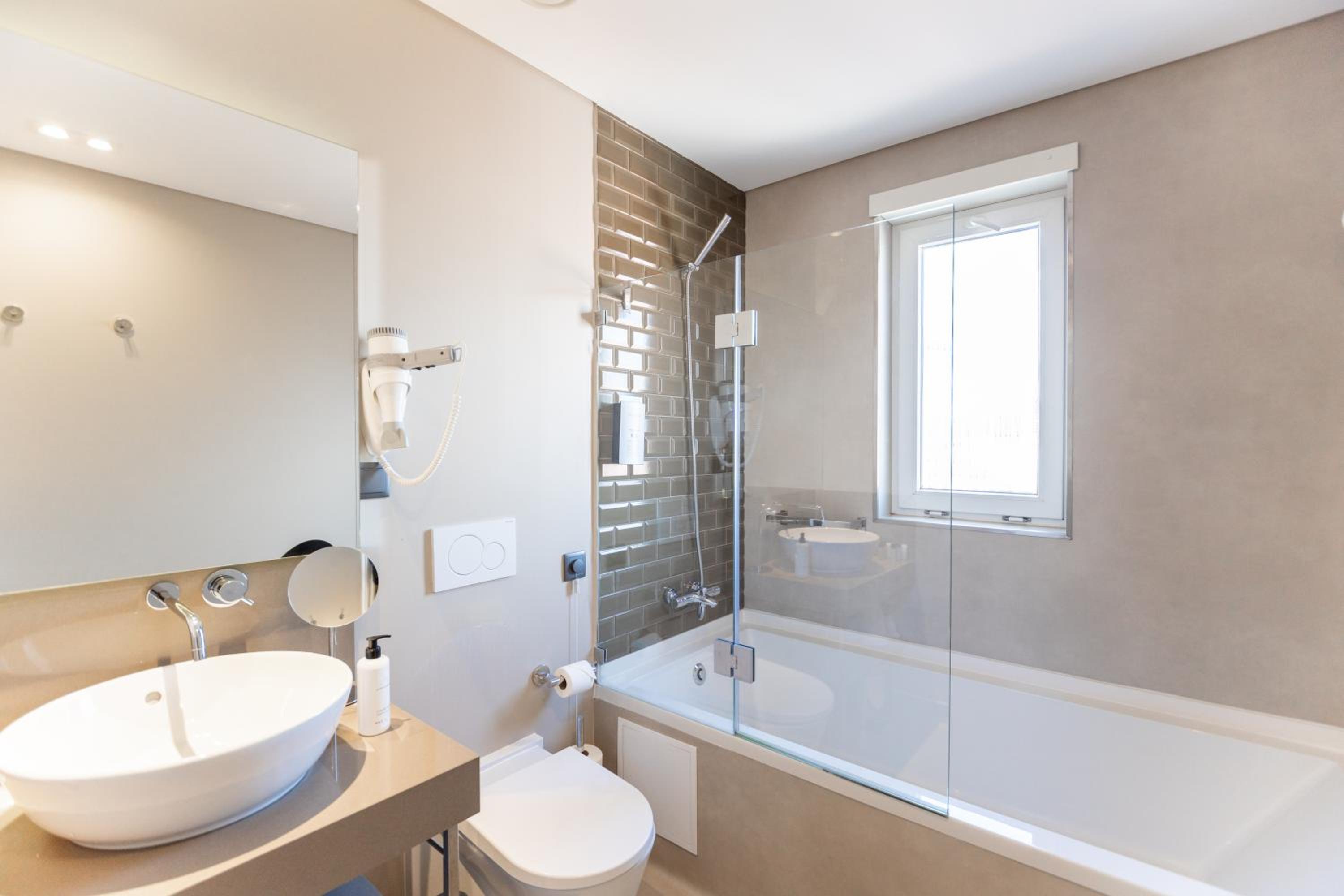 Deluxe Double Room - Photo 6