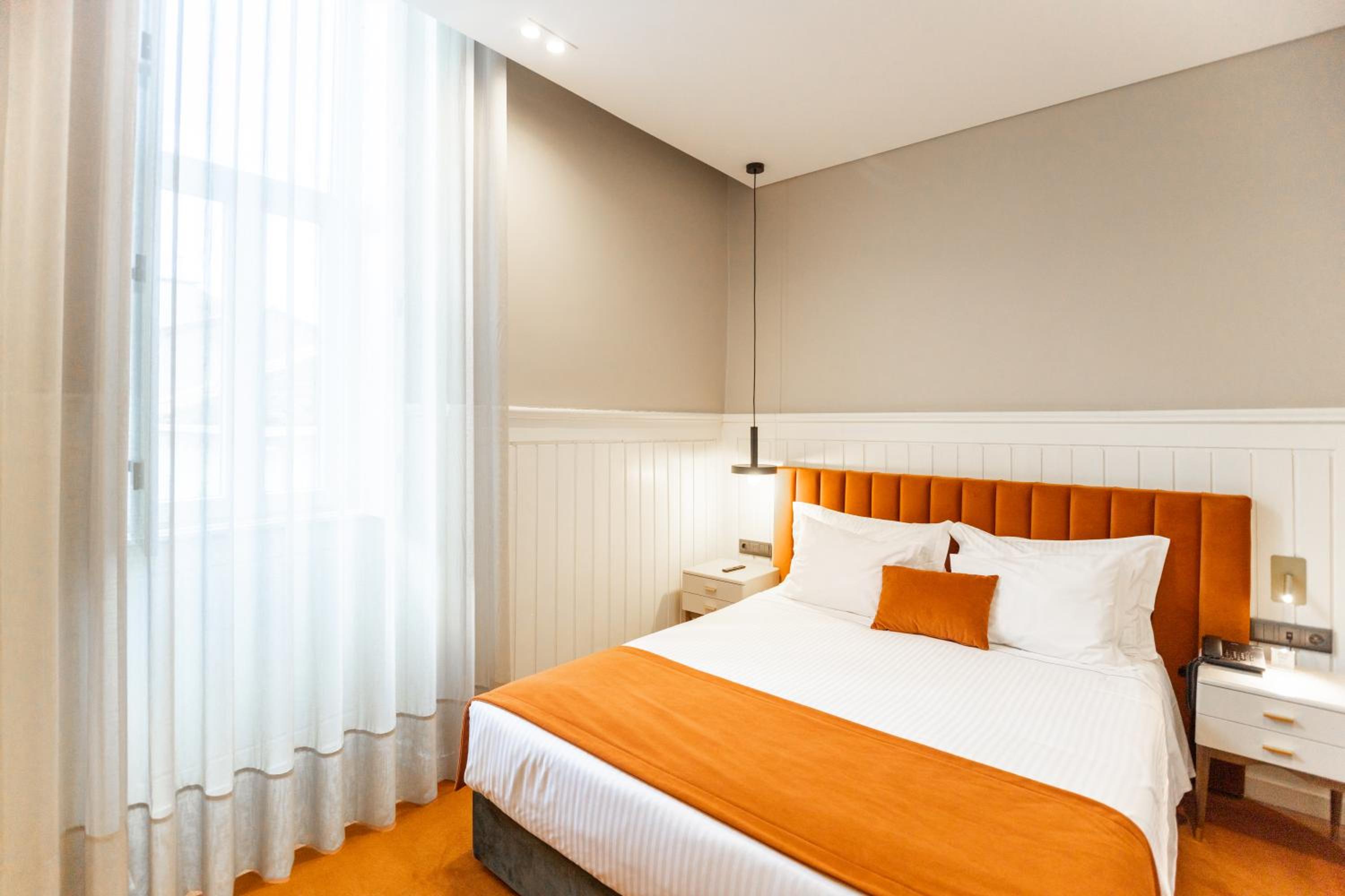 Classic Double or Twin Room - Photo 5