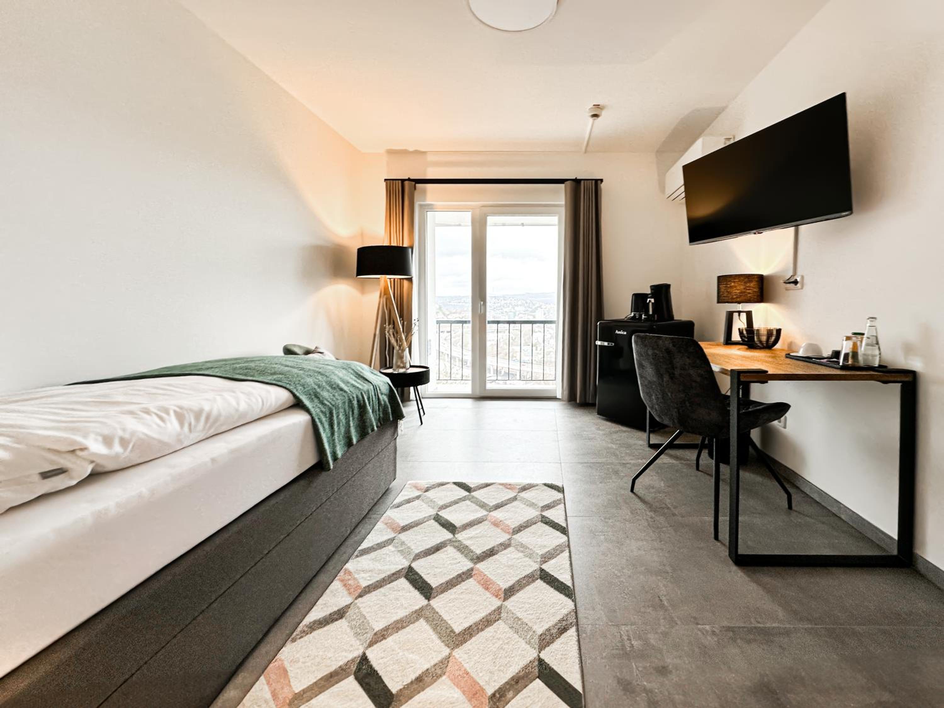 Single Room with Balcony photo 3