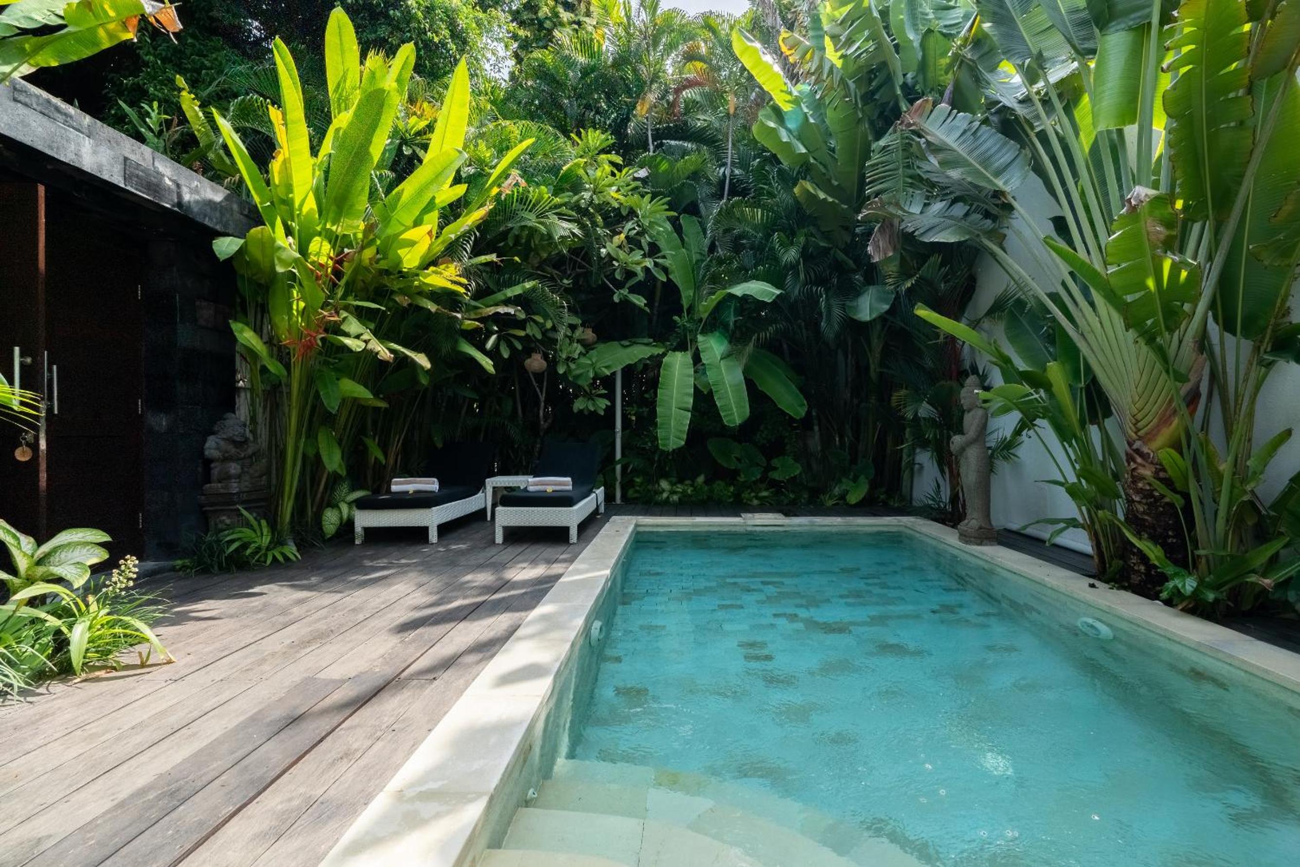 Villa with Private Pool - Photo 4