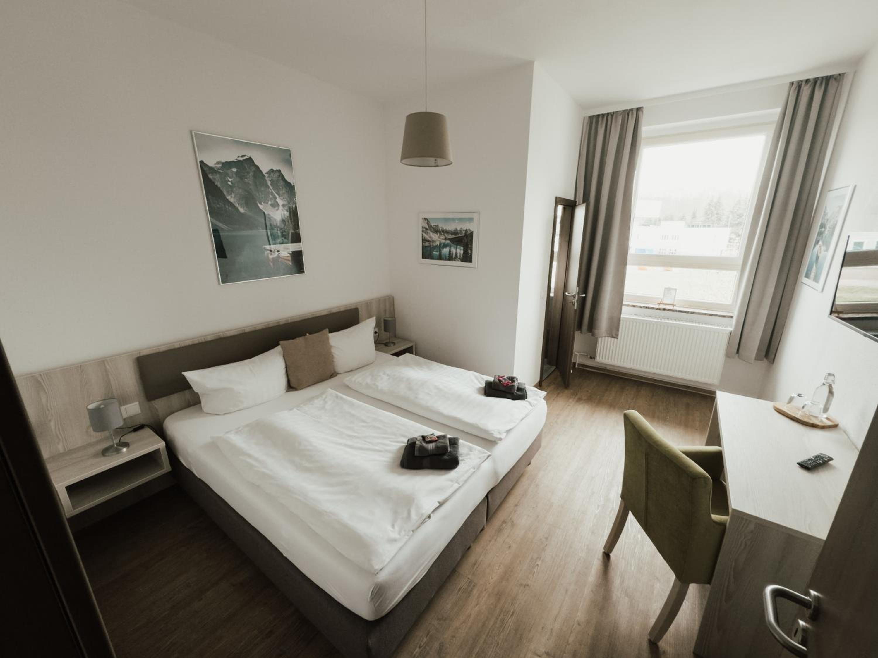 Standard Double Room photo 3