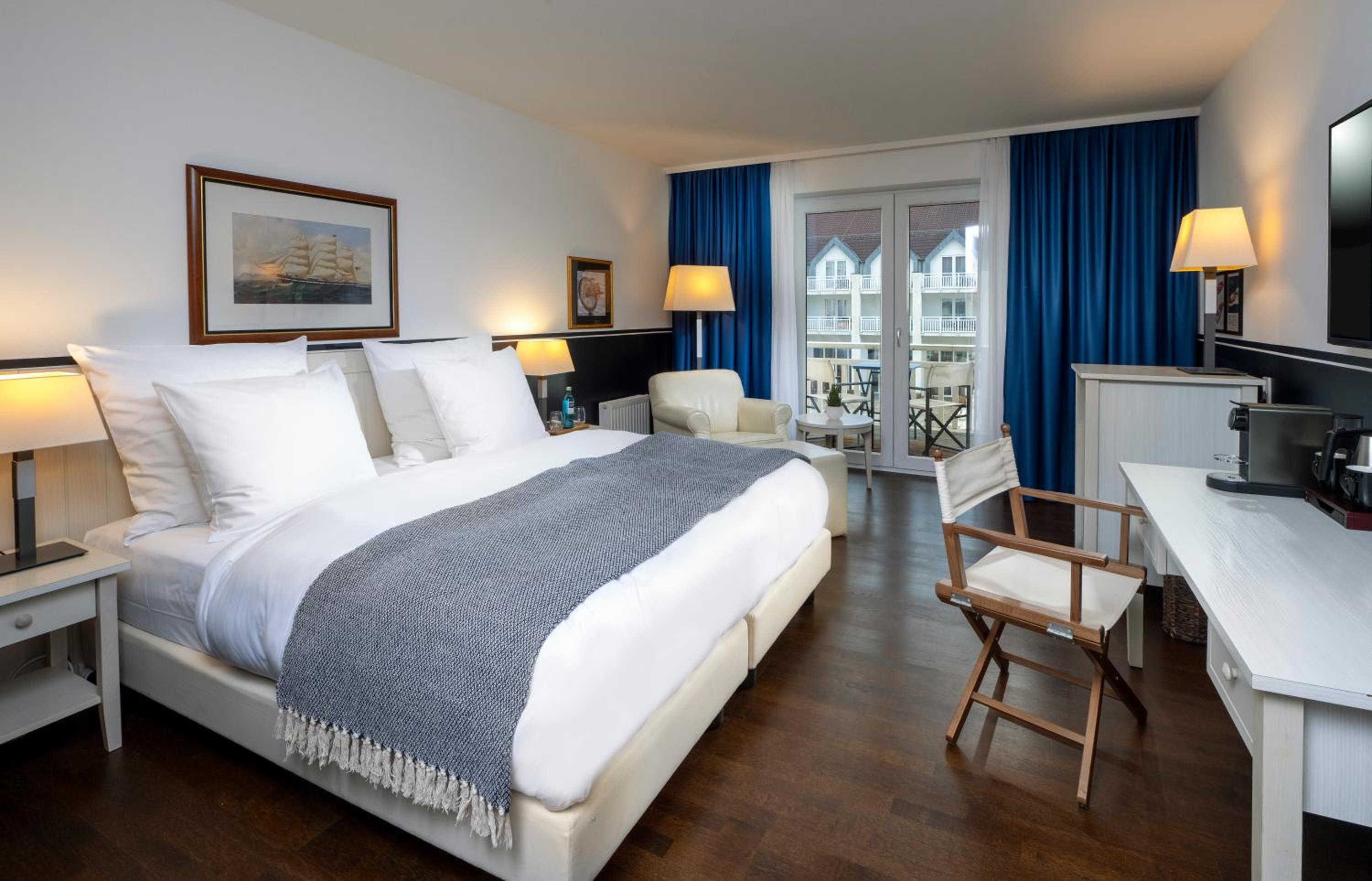 Classic Doppelzimmer mit seitlichem Seeblick - Photo 1