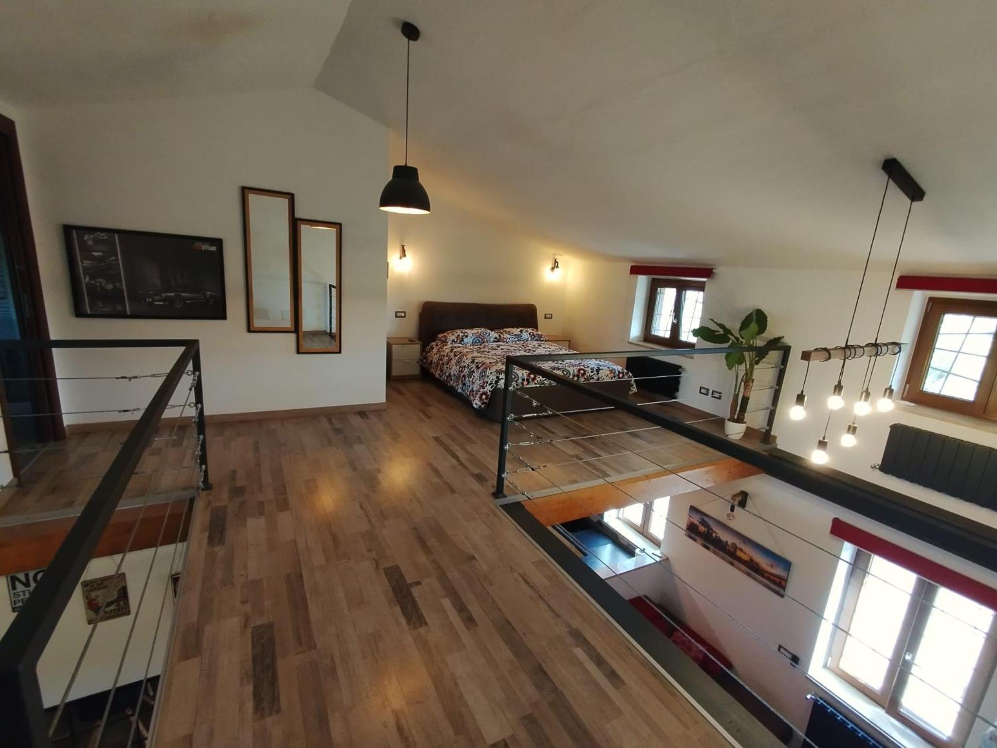 One-Bedroom Apartment photo 1